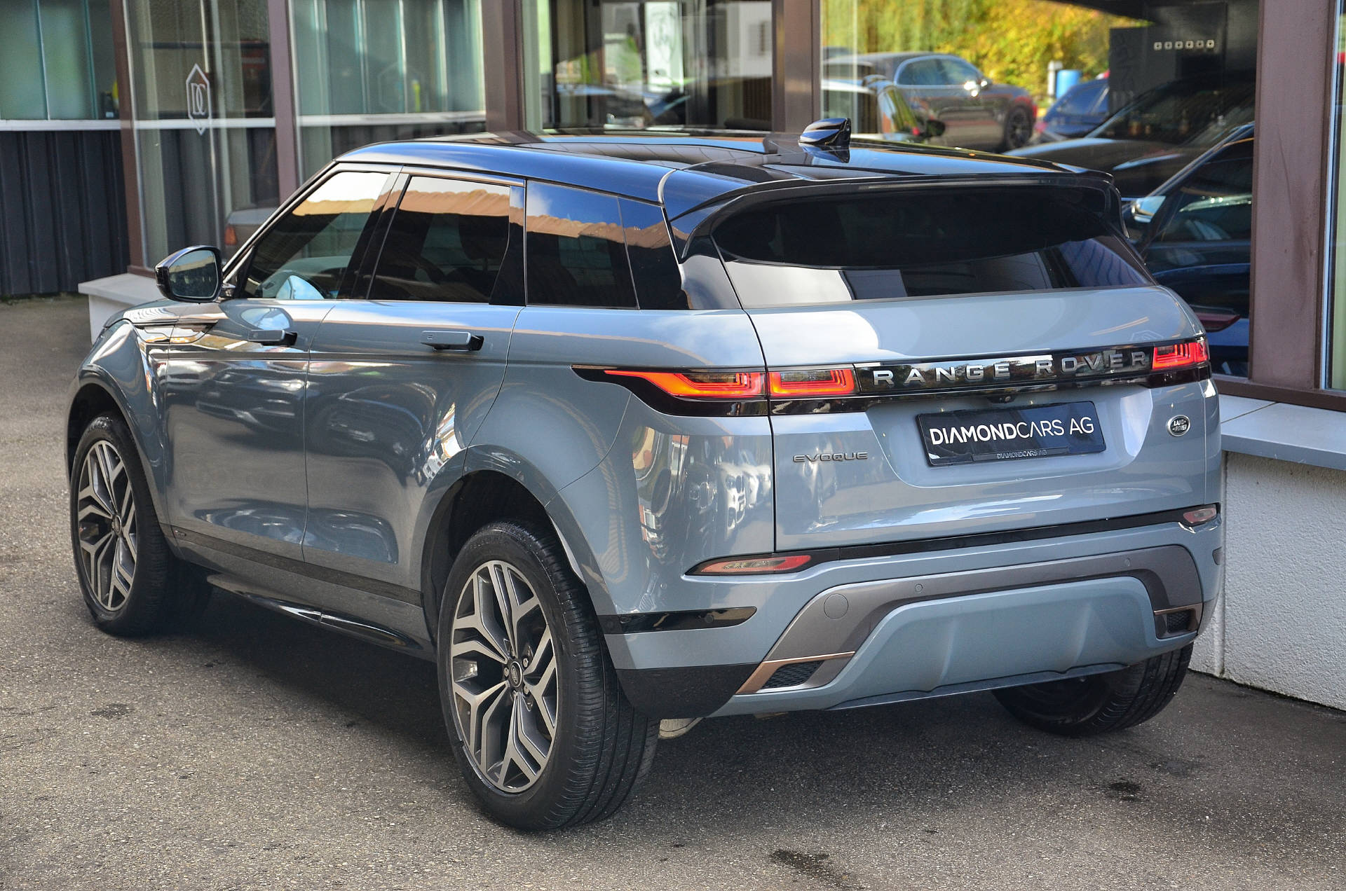 LAND ROVER Range Rover Evoque 2.0 T 250 First Edition-image-5