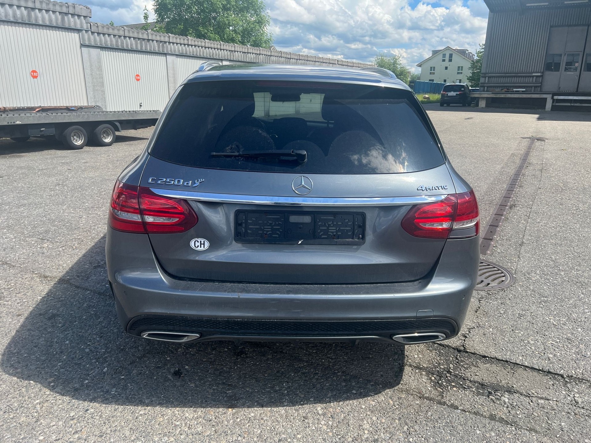 MERCEDES-BENZ C 250 d Swiss Star Avantgarde 4Matic 9G-Tronic-image-7