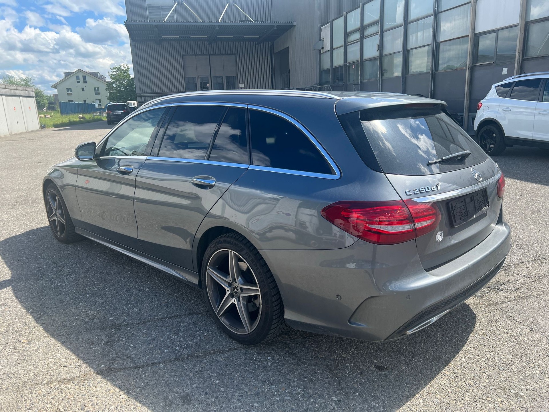 MERCEDES-BENZ C 250 d Swiss Star Avantgarde 4Matic 9G-Tronic-image-3