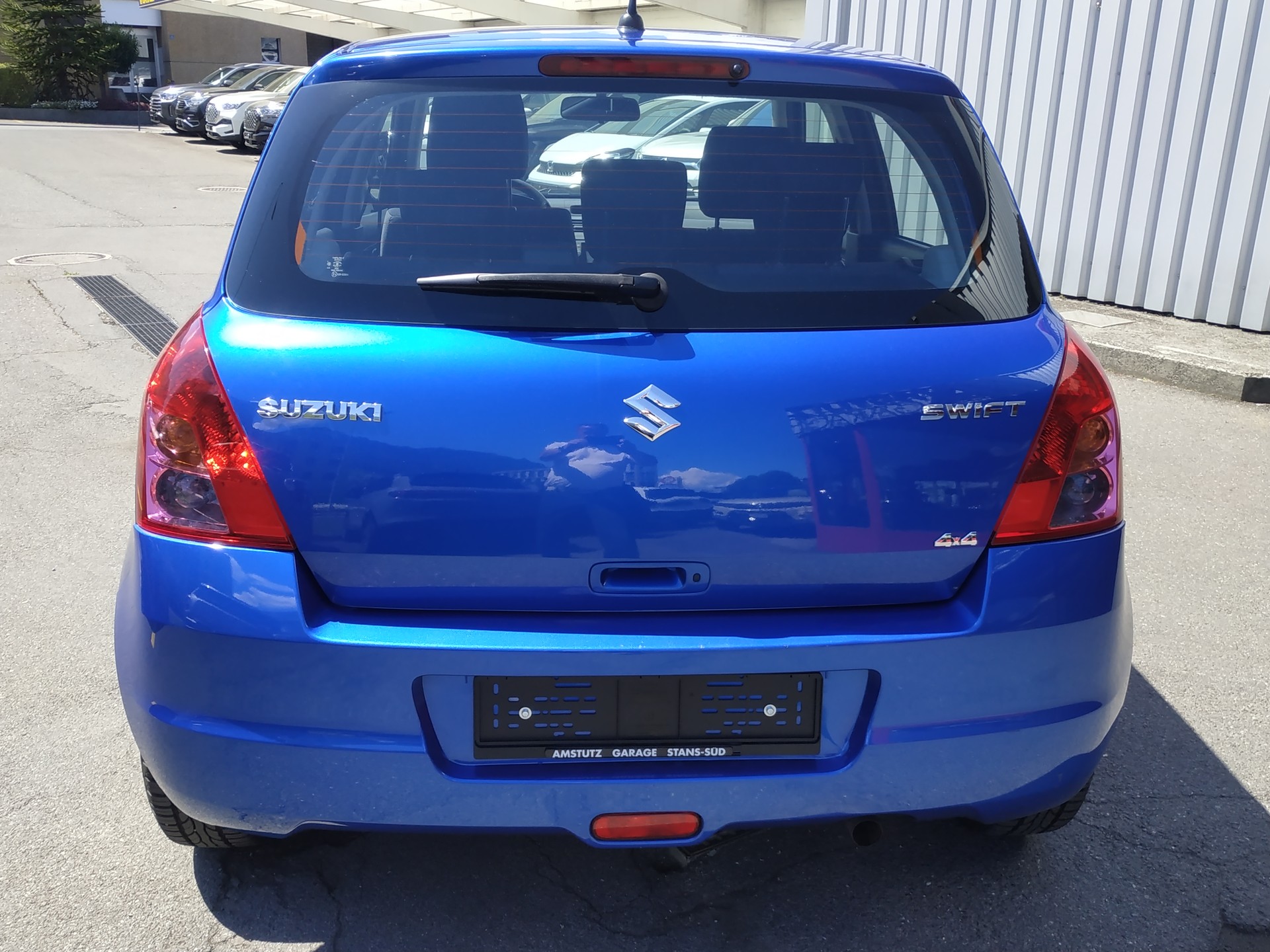 SUZUKI Swift 1.3i 16V GL Top 4x4-image-8