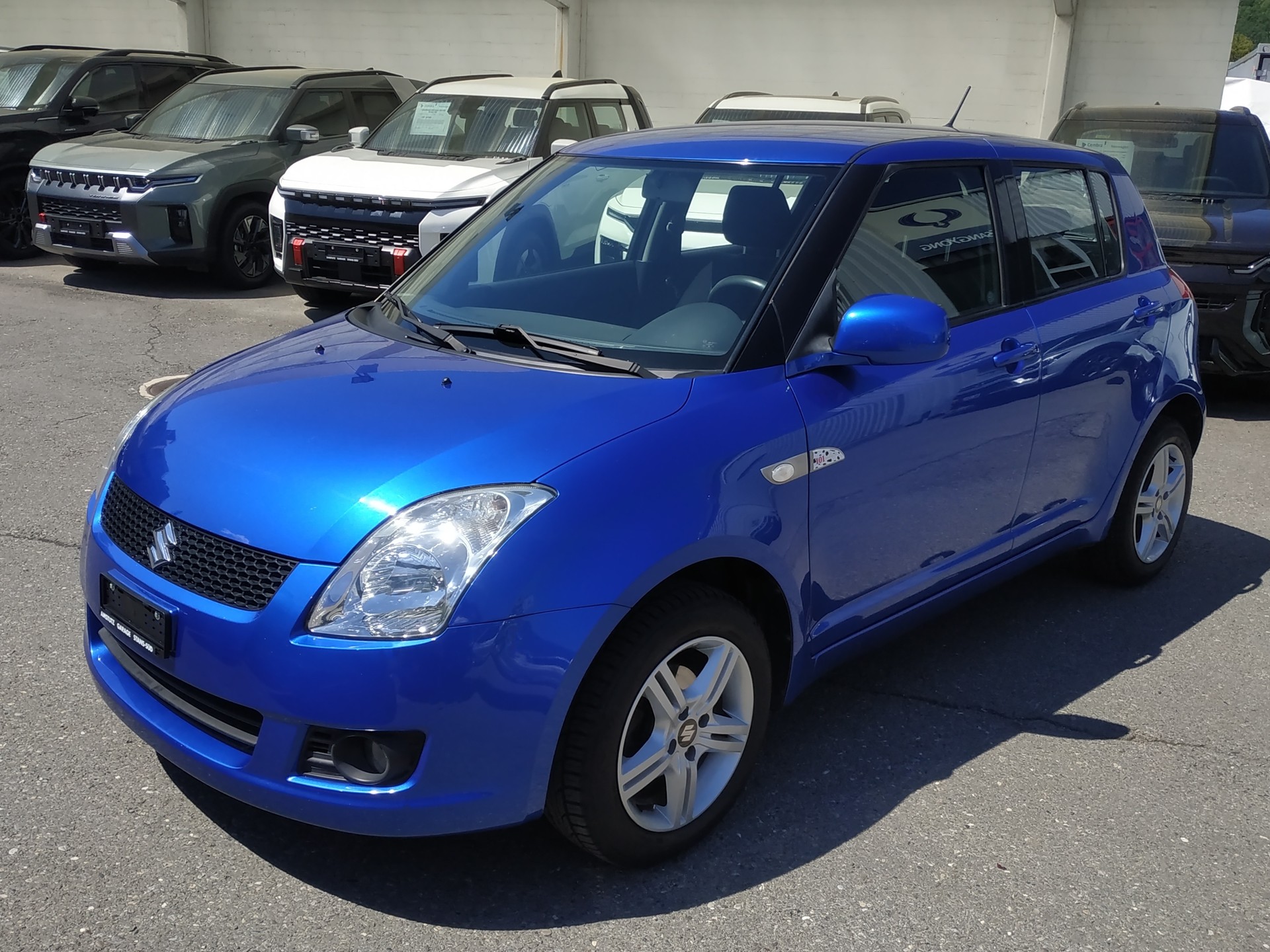 SUZUKI Swift 1.3i 16V GL Top 4x4-showroom-element-2