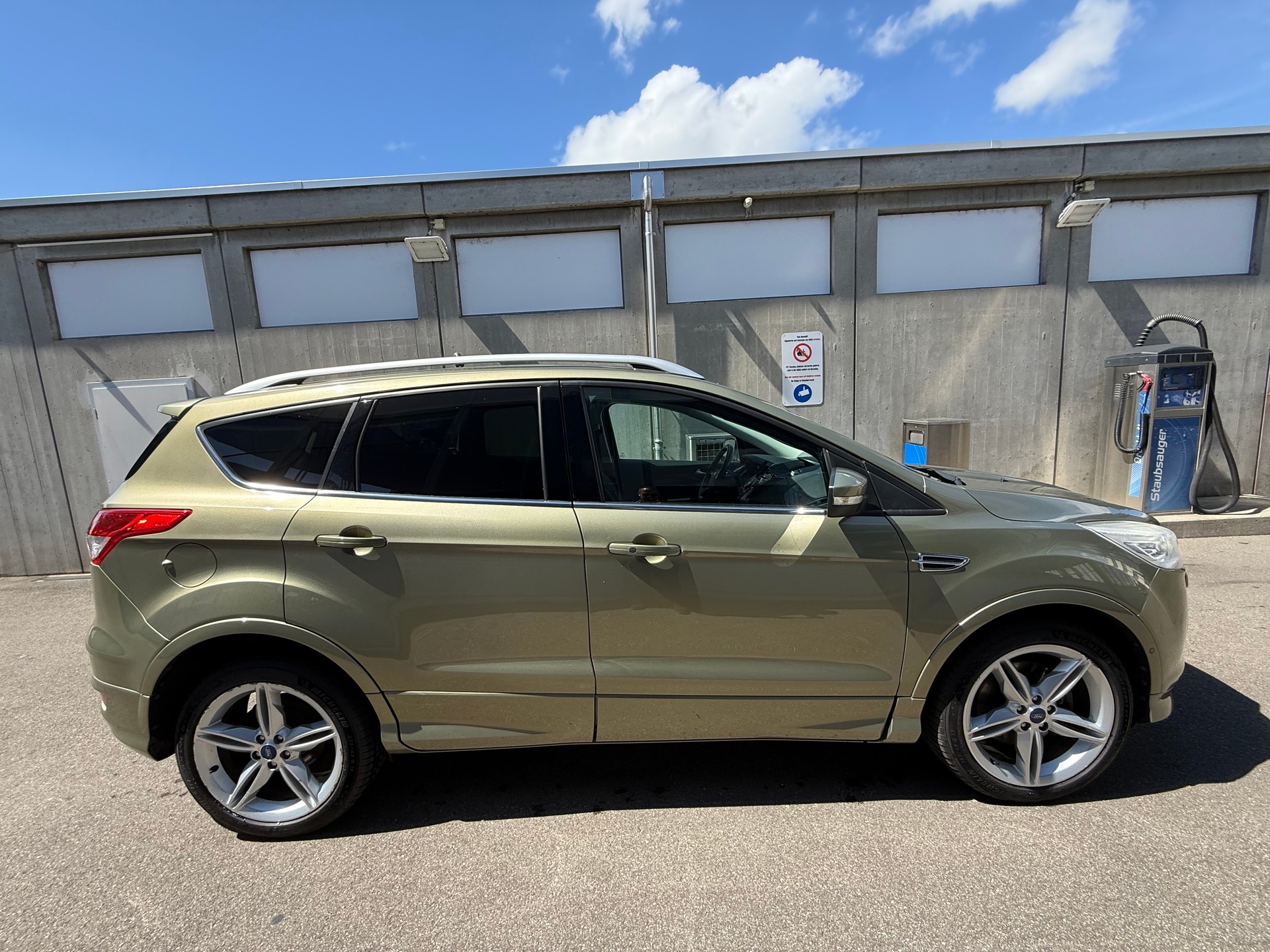 FORD Kuga 2.0 TDCi Titanium S 4WD PowerShift *Frisch ab MFK *AHK 2100 Kg *Tempomat *12 Monate Garantie-image-2