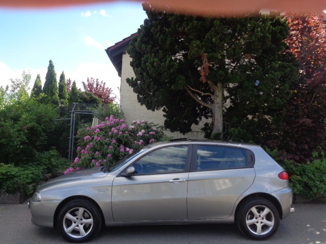 ALFA ROMEO 147 2.0 TS 16V Luxury-image-1