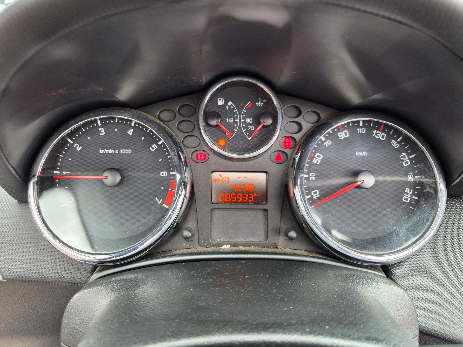 PEUGEOT 207 CC 1.6 16V Roland Garros-image-16