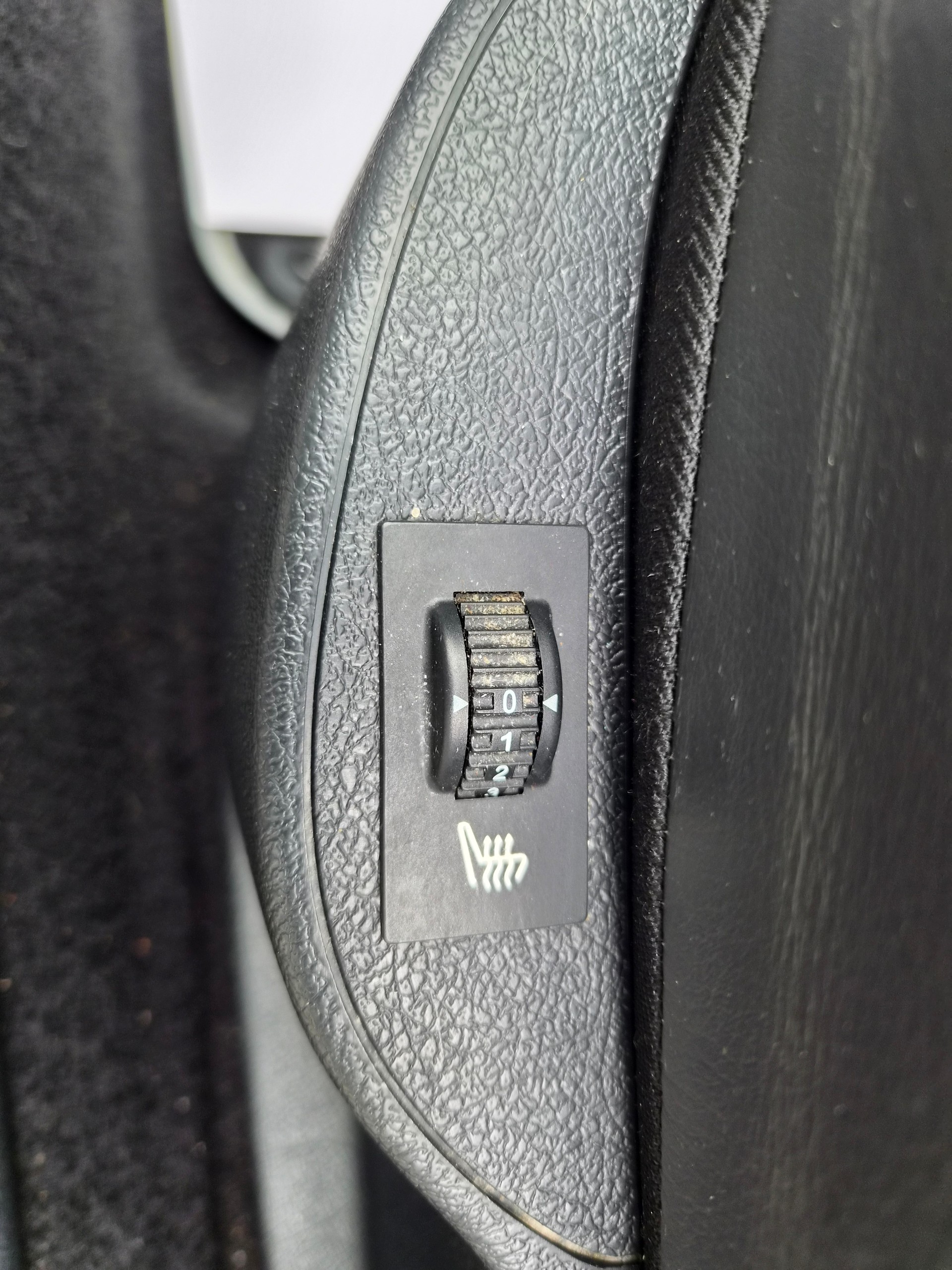 PEUGEOT 207 CC 1.6 16V Roland Garros-image-20