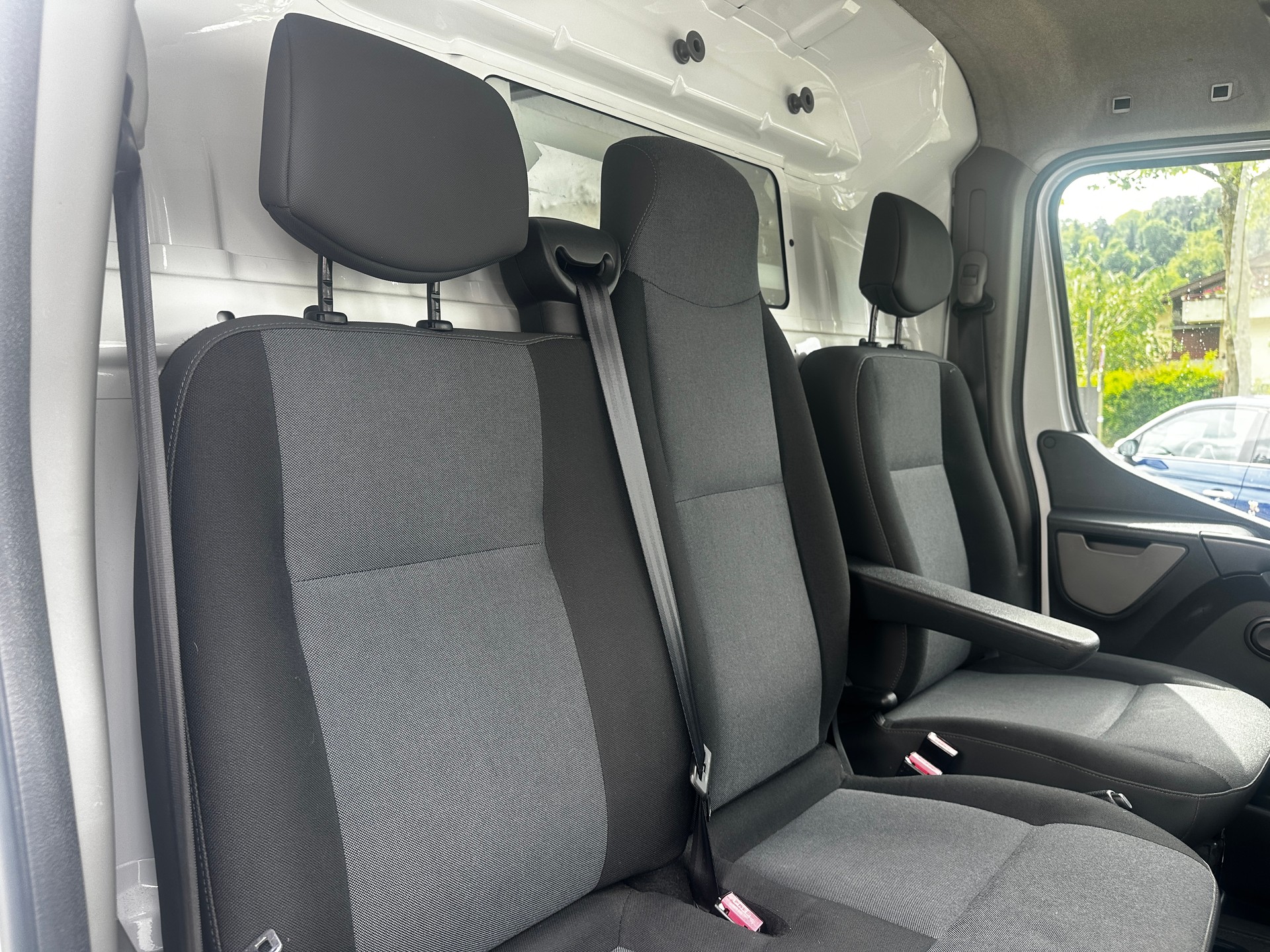 NISSAN NV400 F33.13 L2H2 FWD Pro-image-11