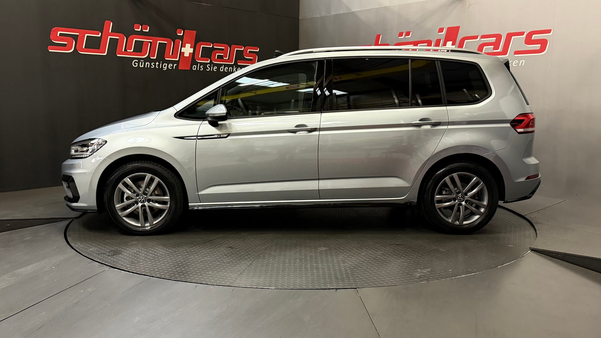 VW Touran 1.5 TSI EVO R-Line DSG Panorama-showroom-element-2