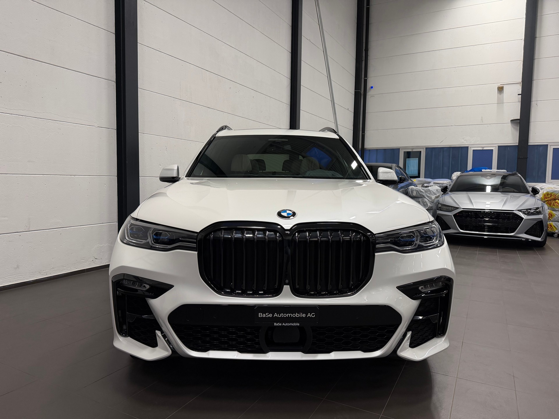 BMW X7 xDrive M50i Steptronic-image-6