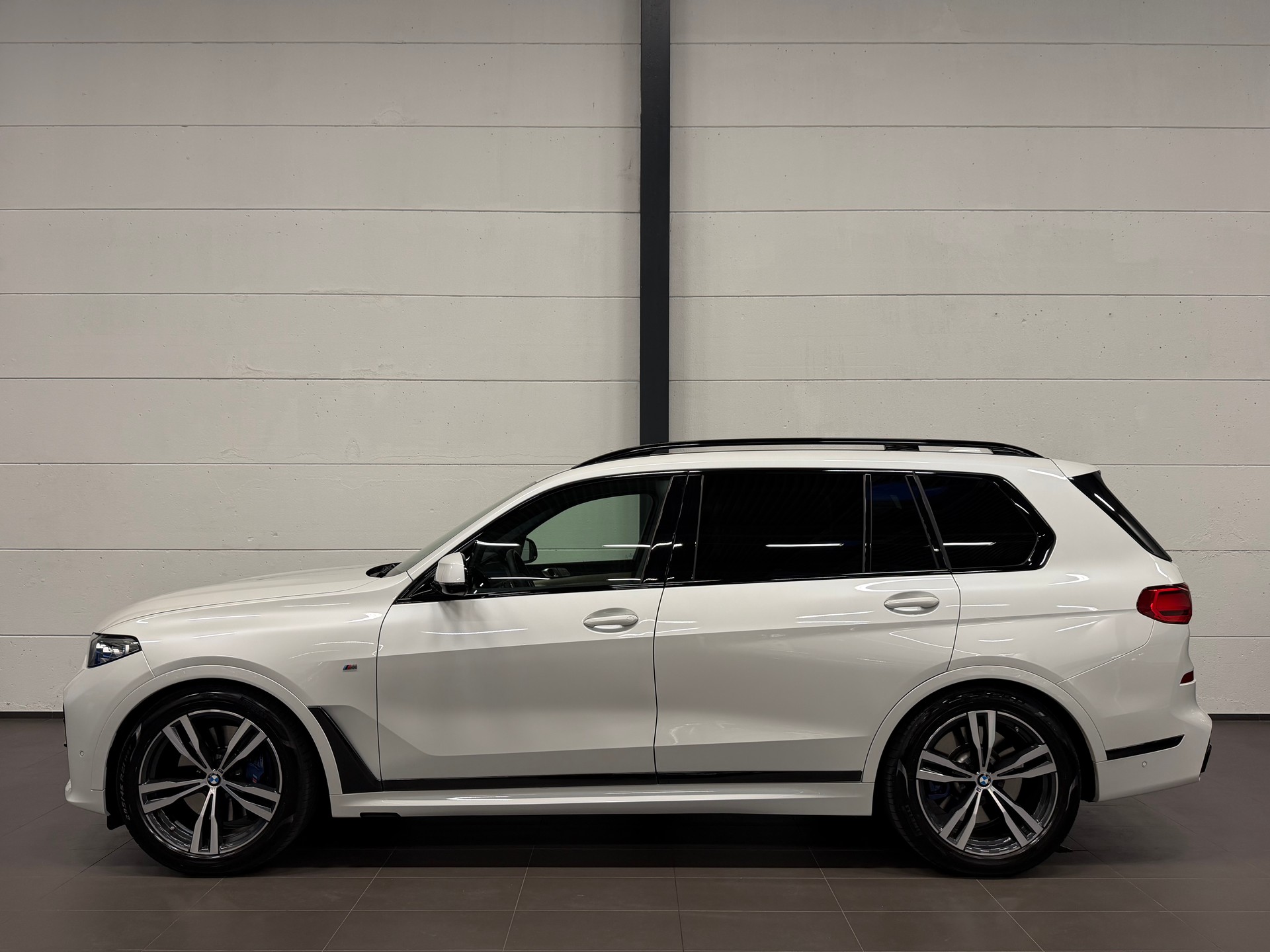 BMW X7 xDrive M50i Steptronic-image-9