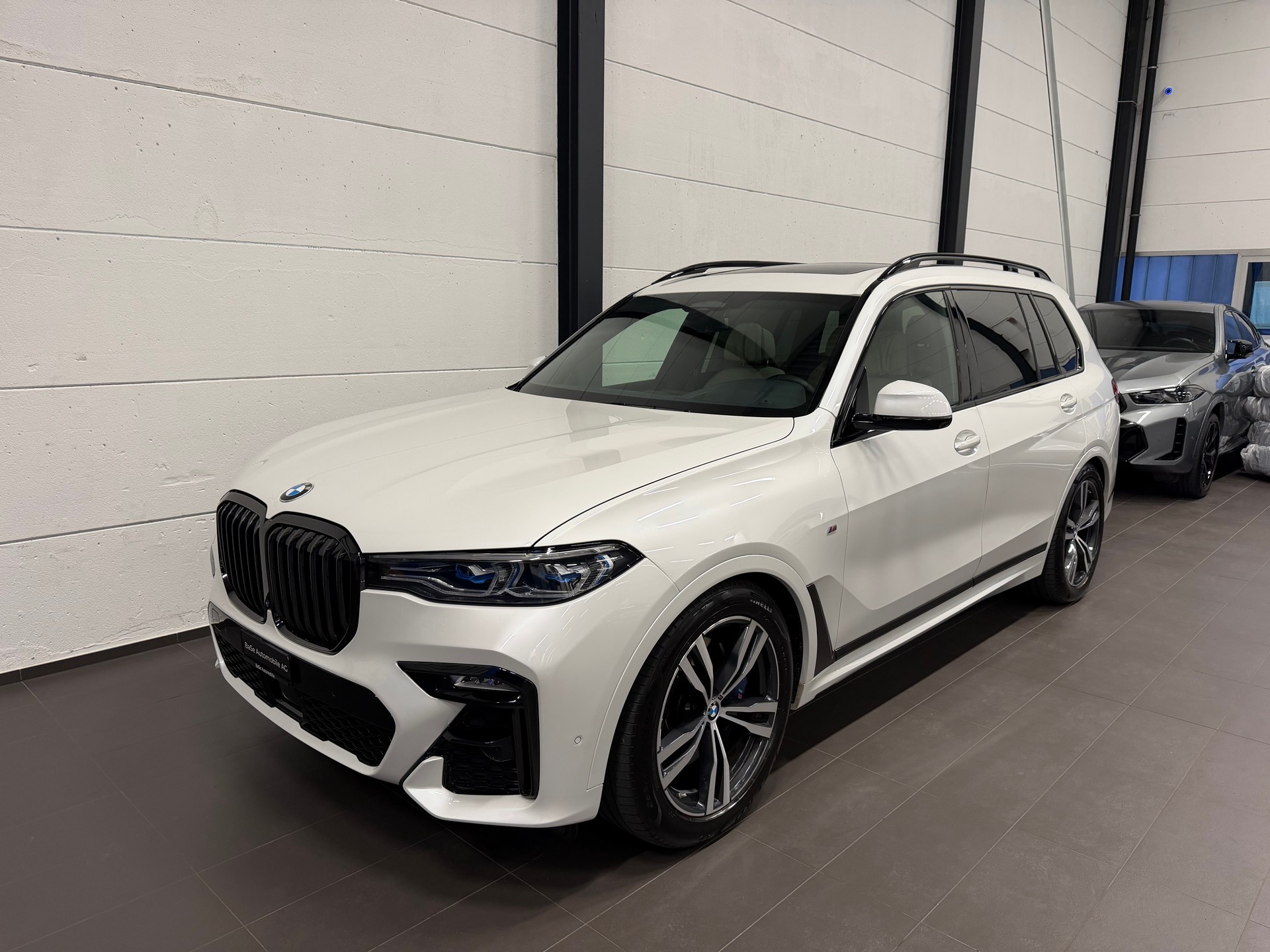 BMW X7 xDrive M50i Steptronic-image-4
