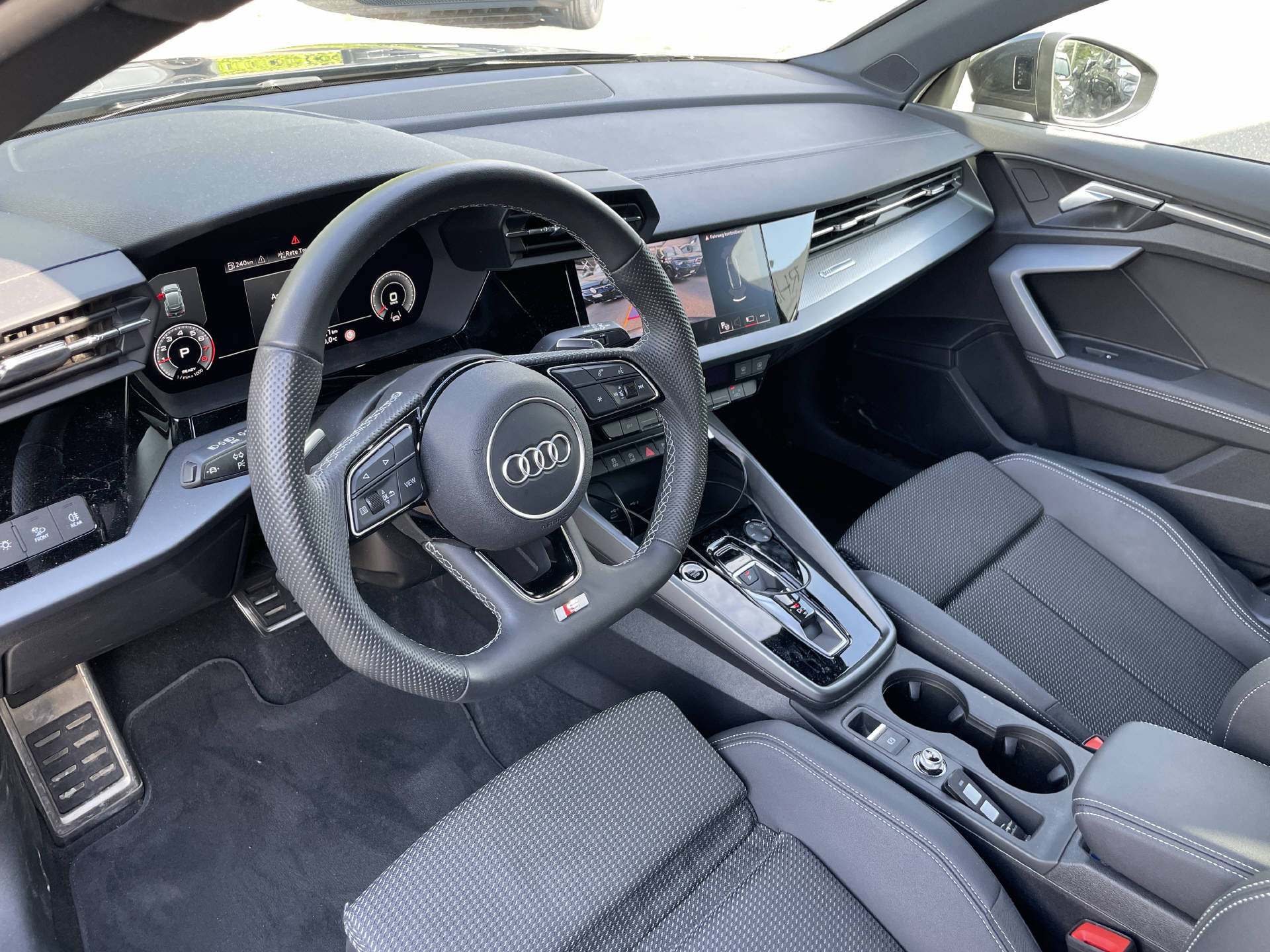 AUDI A3 Sportback 1.5 35 TFSI S Line S-Tronic-image-7