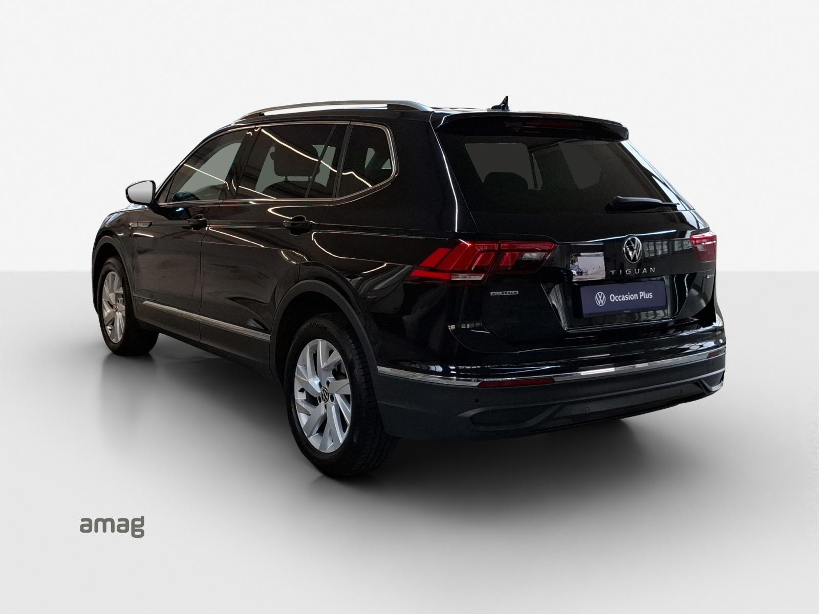 VW Tiguan Allspace 2.0TSI Life 4Motion DSG-image-2