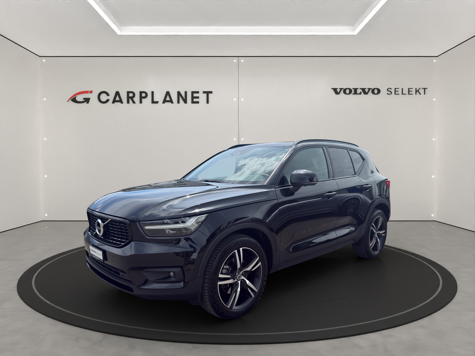 VOLVO XC40 2.0 B4 MH R-Design AWD-image-0