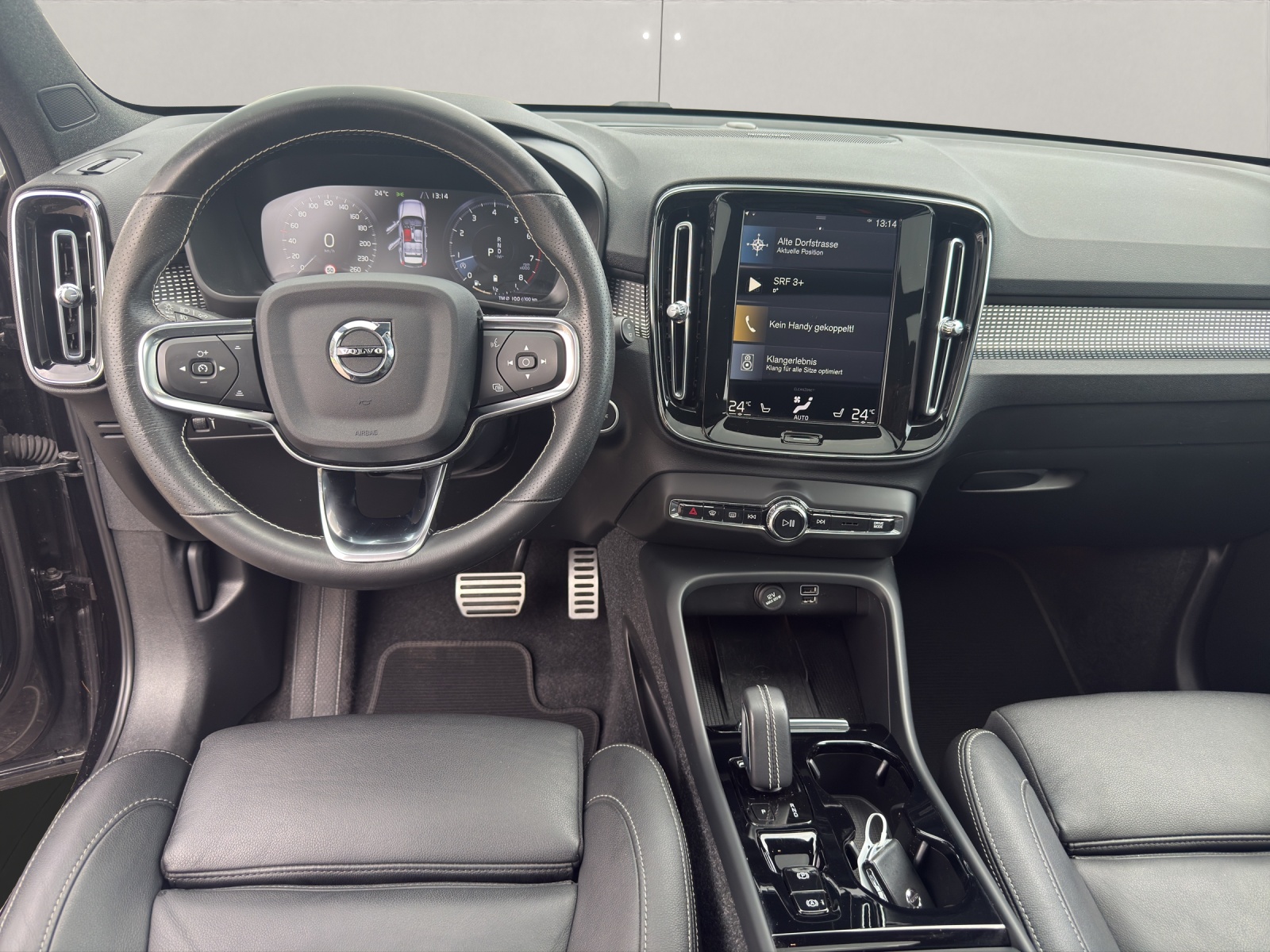 VOLVO XC40 2.0 B4 MH R-Design AWD-image-8