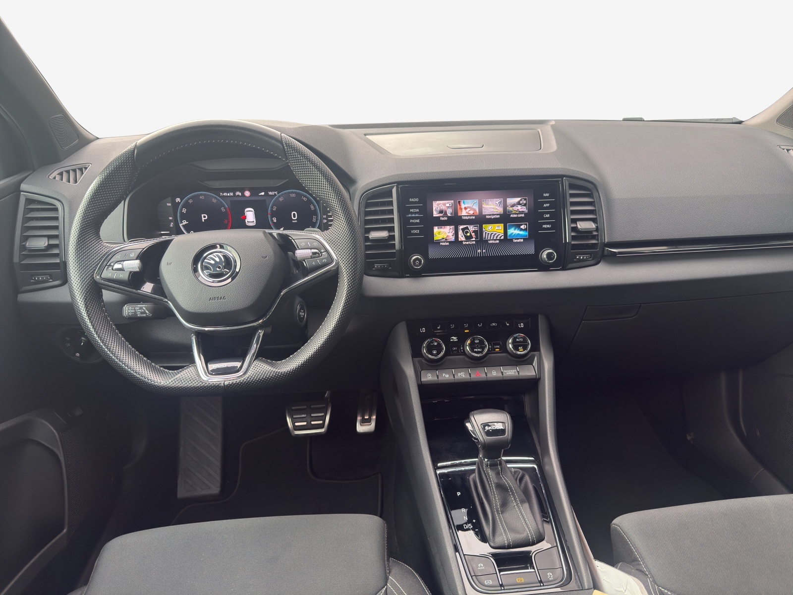 SKODA Karoq 1.5 TSI SportLine DSG-image-8