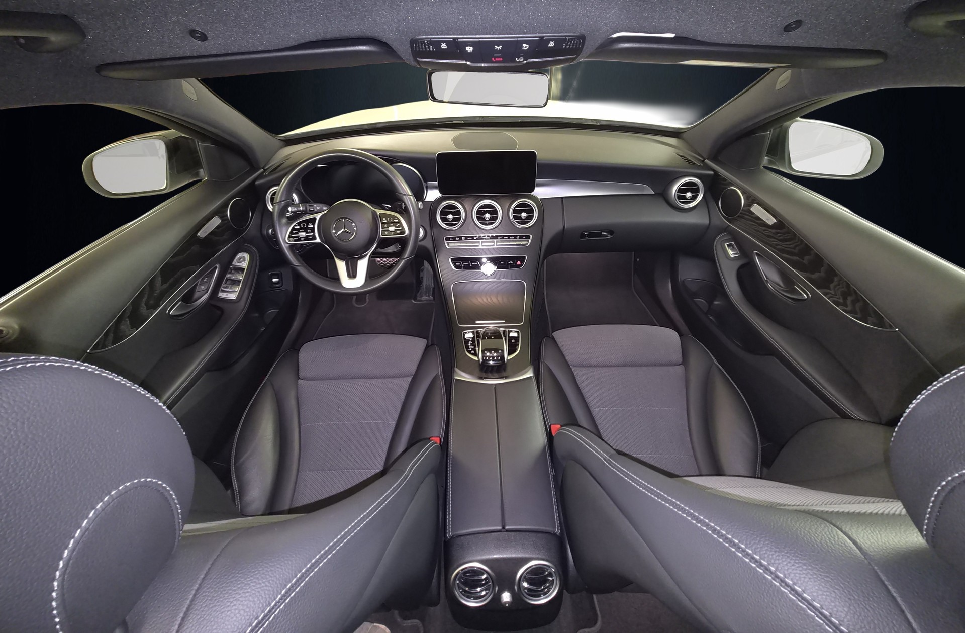 MERCEDES-BENZ C 220 d Swiss Star AMG Line 4M 9G-Tronic-image-11