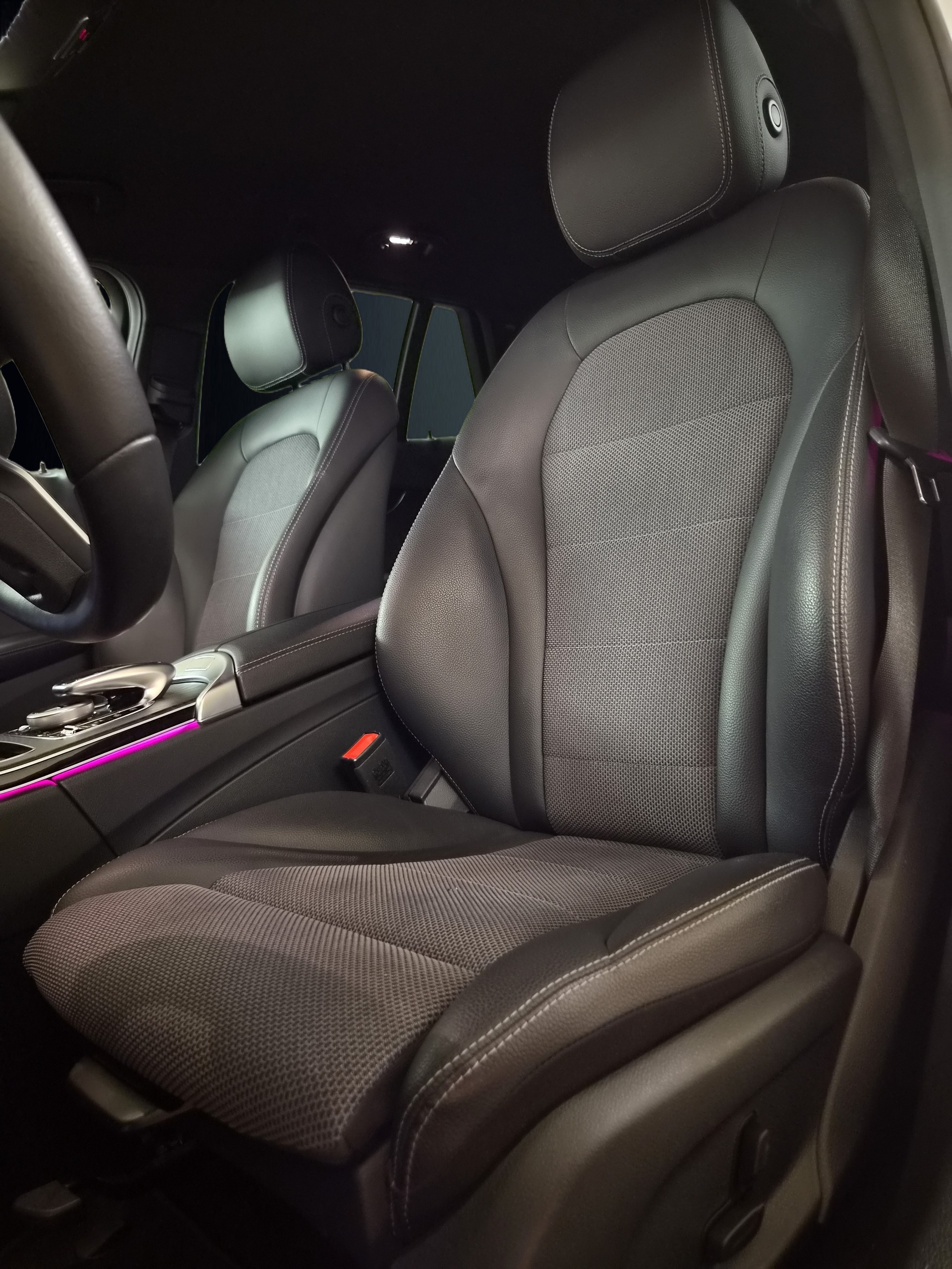 MERCEDES-BENZ C 220 d Swiss Star AMG Line 4M 9G-Tronic-image-20