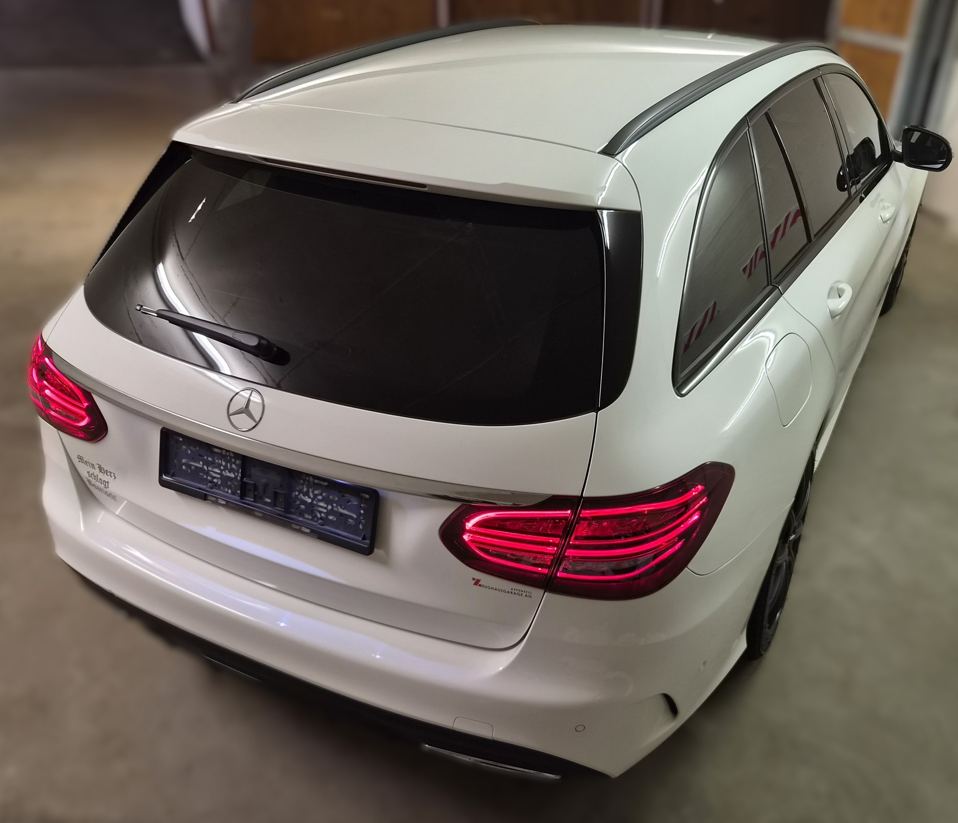 MERCEDES-BENZ C 220 d Swiss Star AMG Line 4M 9G-Tronic-image-8