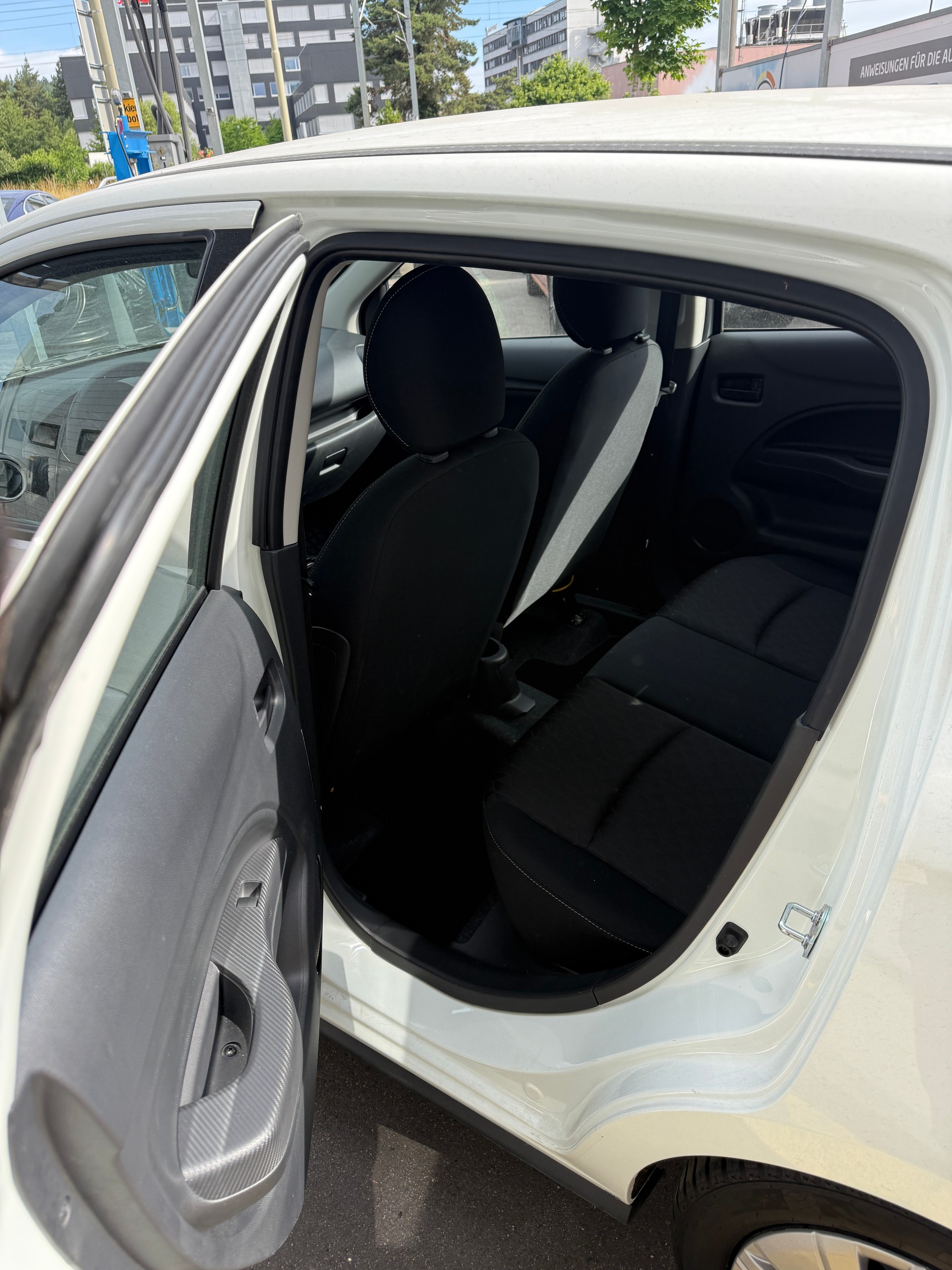 MITSUBISHI Space Star 1.2 CVT Intense+-image-7