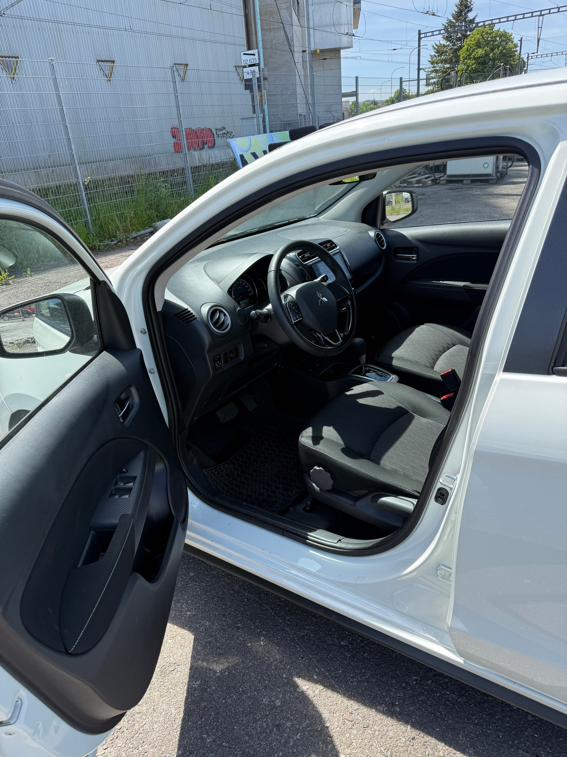 MITSUBISHI Space Star 1.2 CVT Intense+-image-14