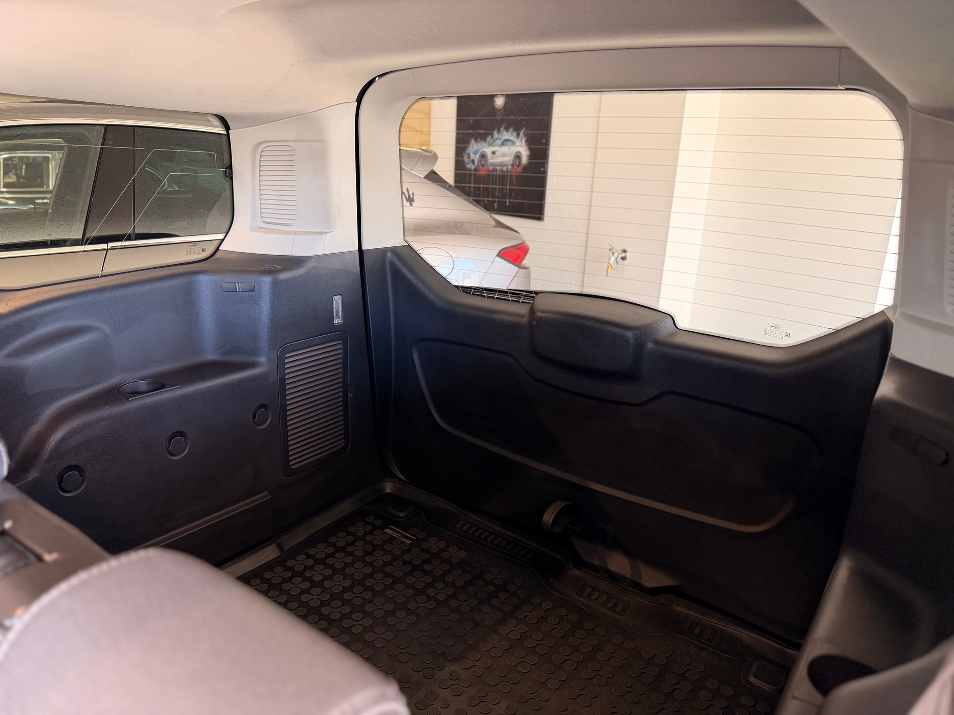 FORD Grand Tourneo Connect 1.5 TDCi Titanium-image-19