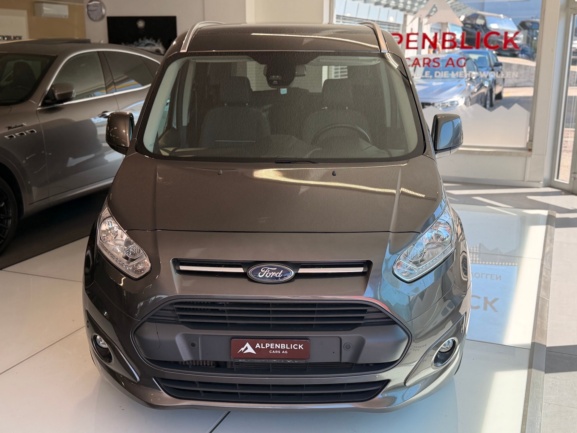 FORD Grand Tourneo Connect 1.5 TDCi Titanium-image-2