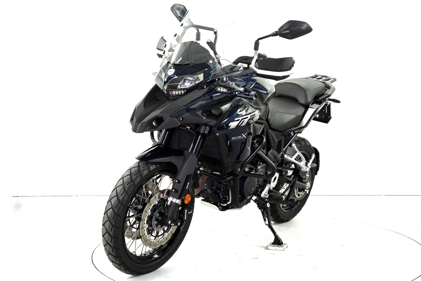 BENELLI TRK 502 X ABS-showroom-element-2