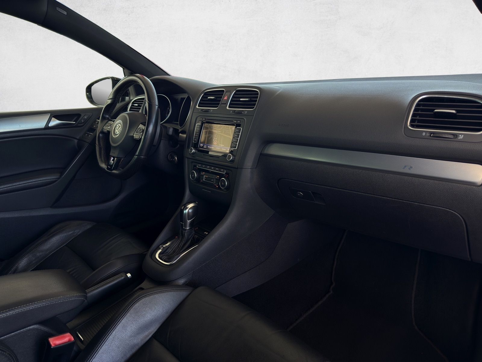 VW Golf 2.0 TSI R 4Motion DSG-image-8