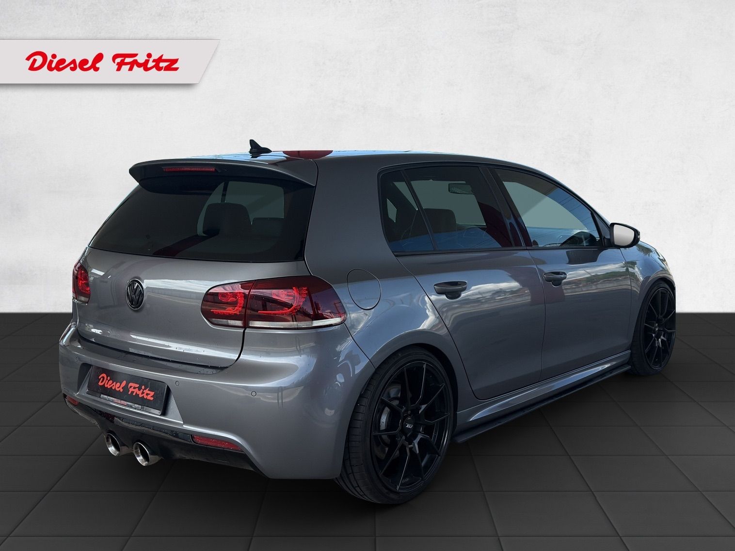 VW Golf 2.0 TSI R 4Motion DSG-image-3