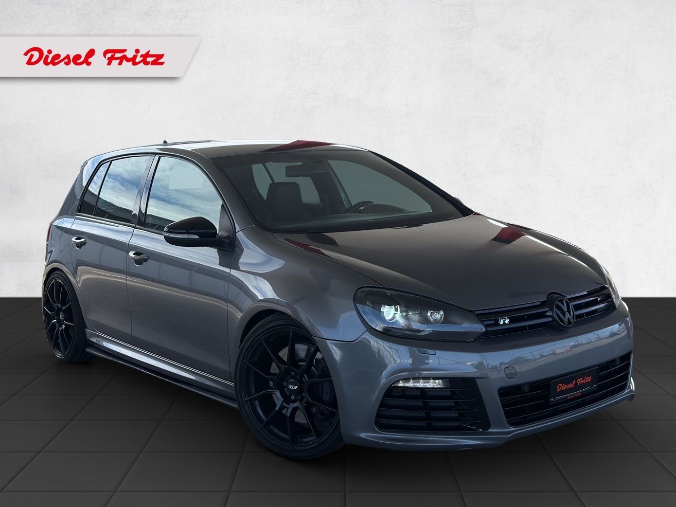 VW Golf 2.0 TSI R 4Motion DSG-image-5