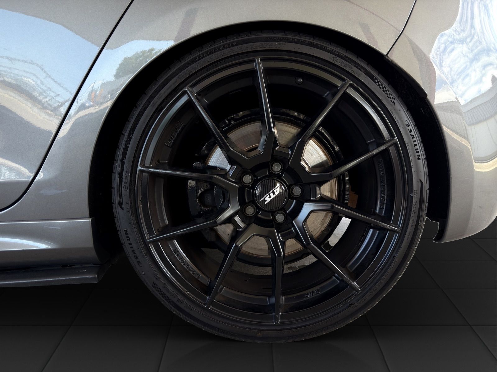 VW Golf 2.0 TSI R 4Motion DSG-image-18