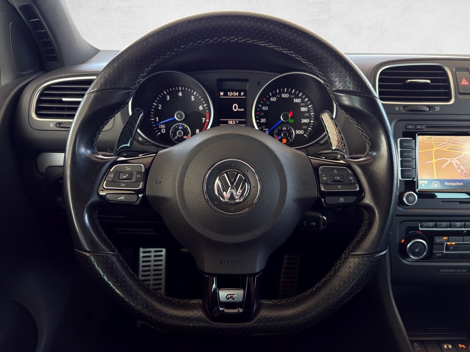VW Golf 2.0 TSI R 4Motion DSG-image-9
