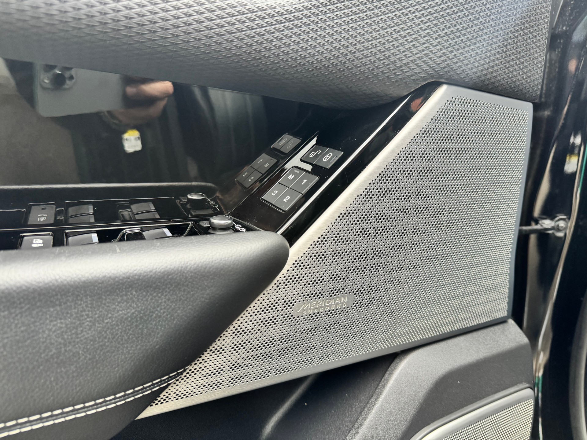 LAND ROVER Range Rover Velar R-Dynamic P 380 S Automatic-image-12