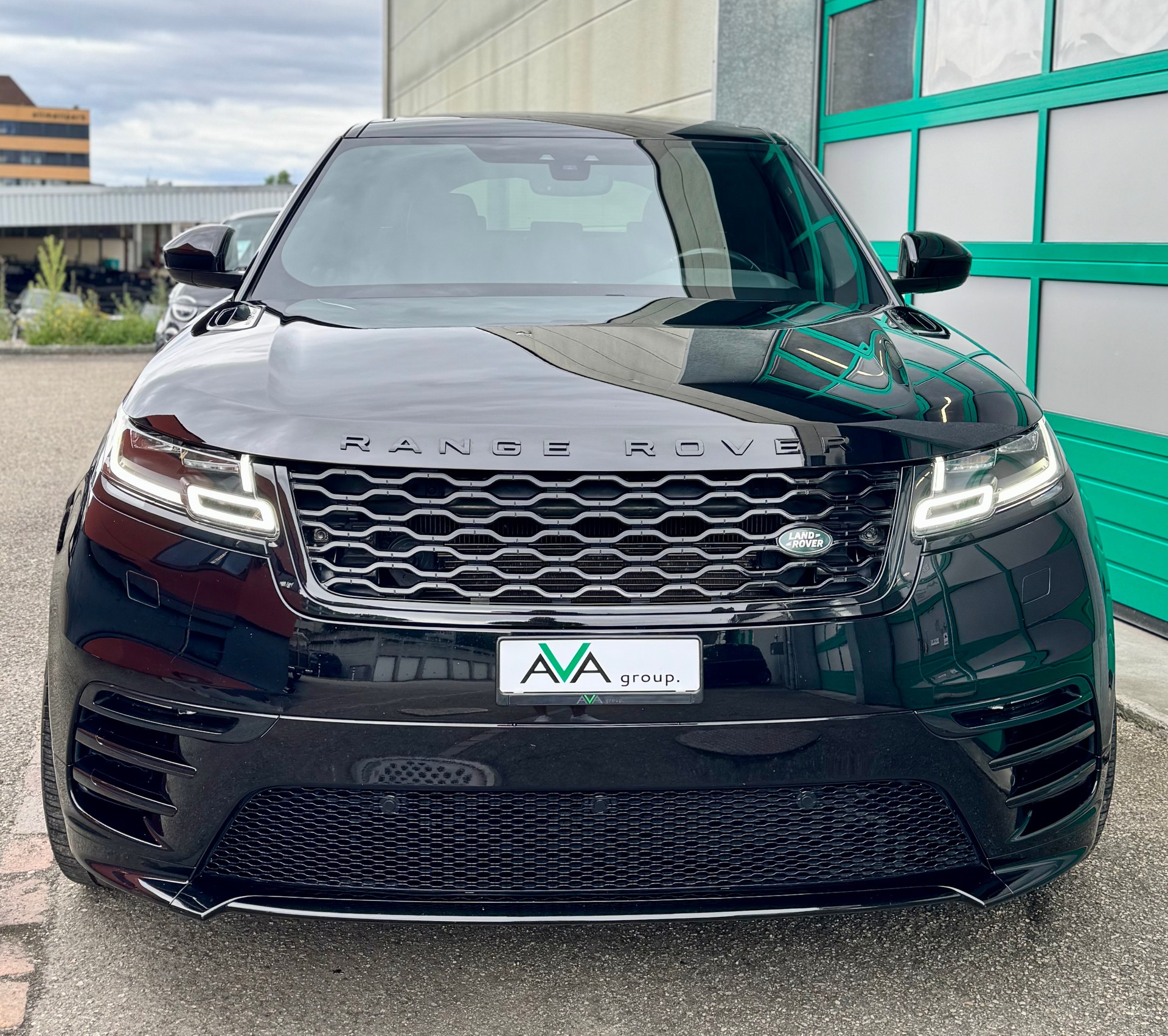 LAND ROVER Range Rover Velar R-Dynamic P 380 S Automatic-image-0