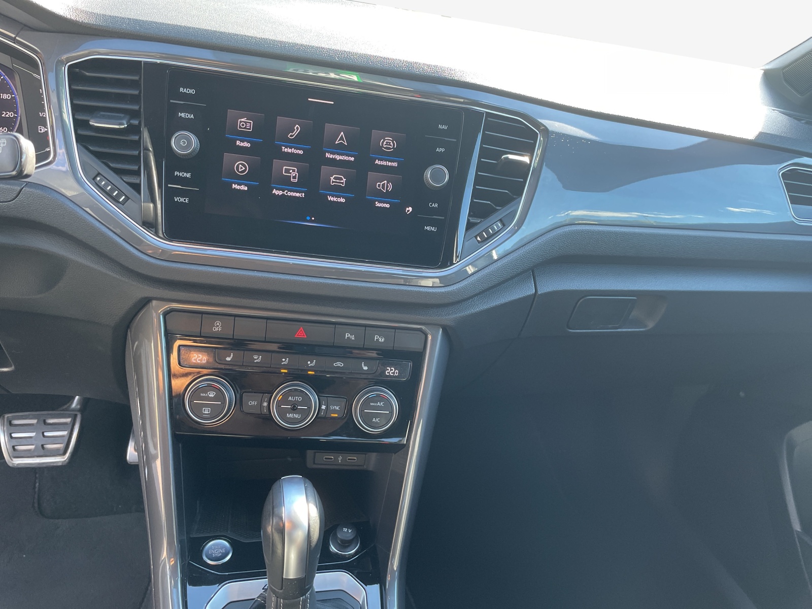 VW T-Roc 2.0 TSI Sport Selection DSG 4Motion-image-10