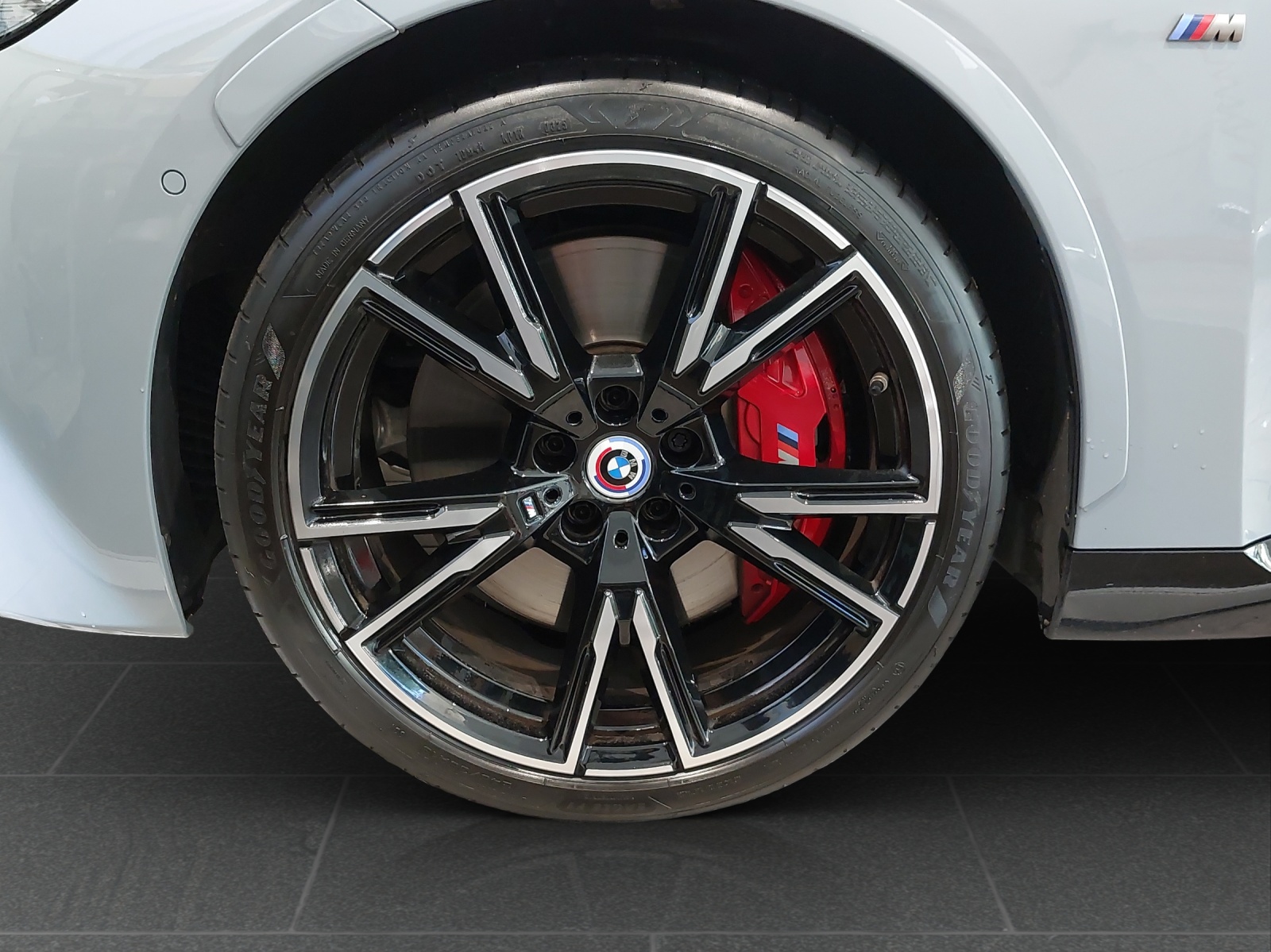 BMW M240i xDrive M Sport Pro Steptronic-image-8