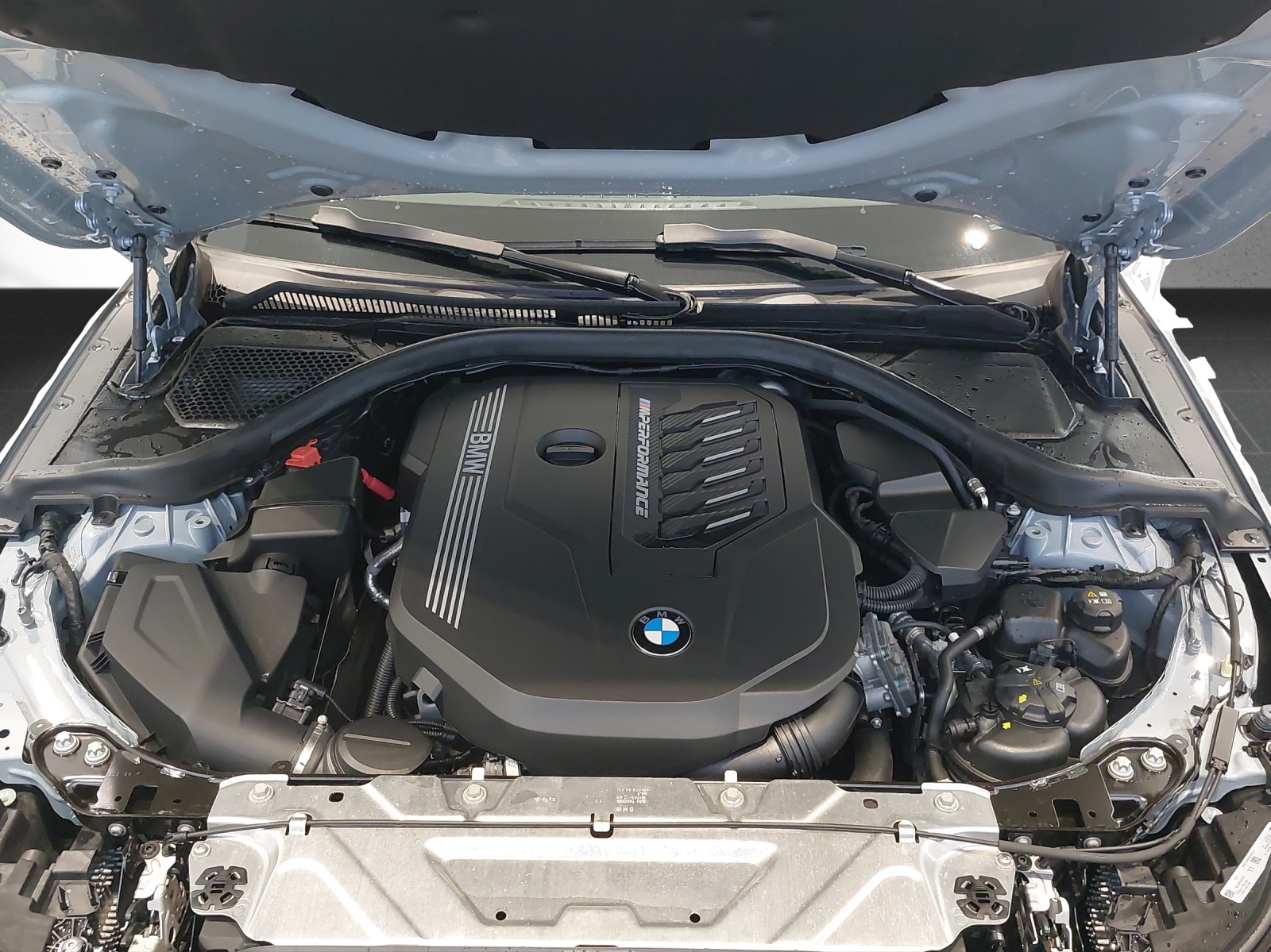 BMW M240i xDrive M Sport Pro Steptronic-image-18