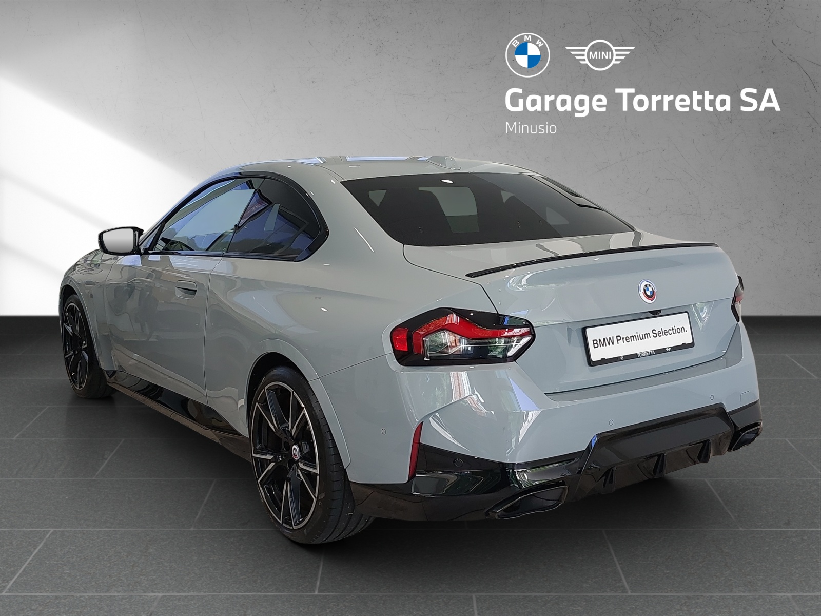 BMW M240i xDrive M Sport Pro Steptronic-image-2