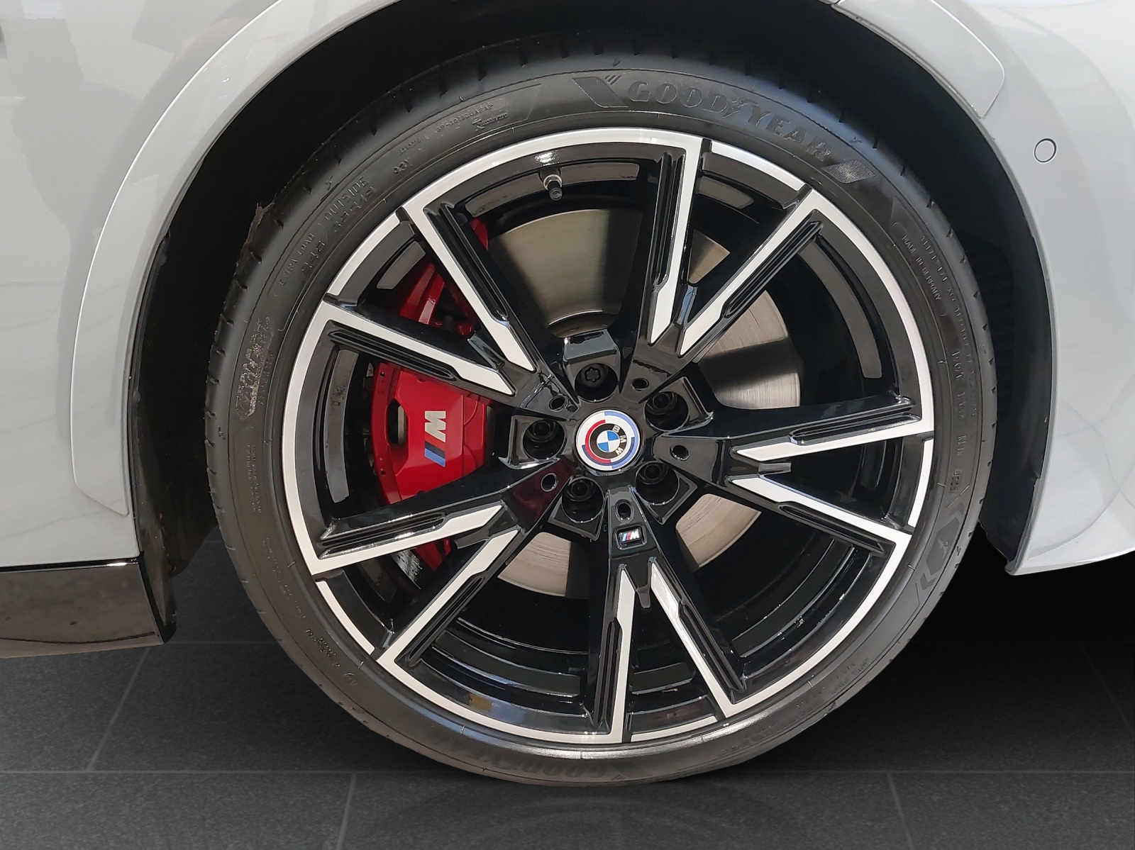 BMW M240i xDrive M Sport Pro Steptronic-image-9