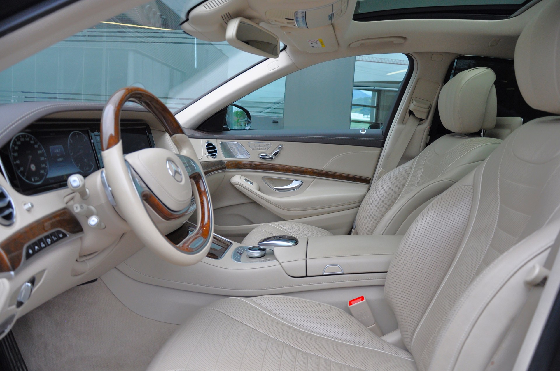 MERCEDES-BENZ S 350 d L 9G-Tronic-image-29