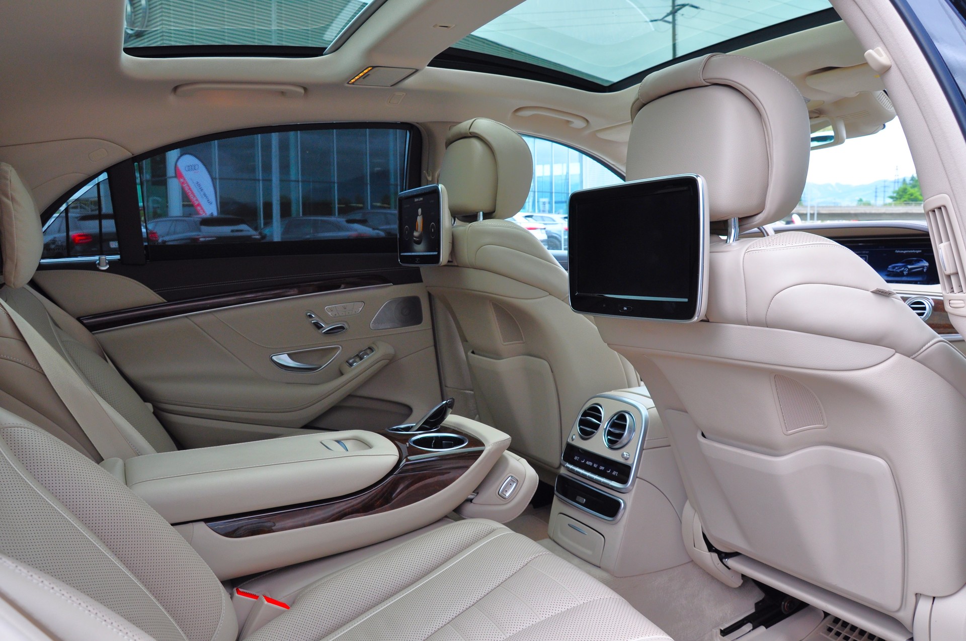 MERCEDES-BENZ S 350 d L 9G-Tronic-image-18