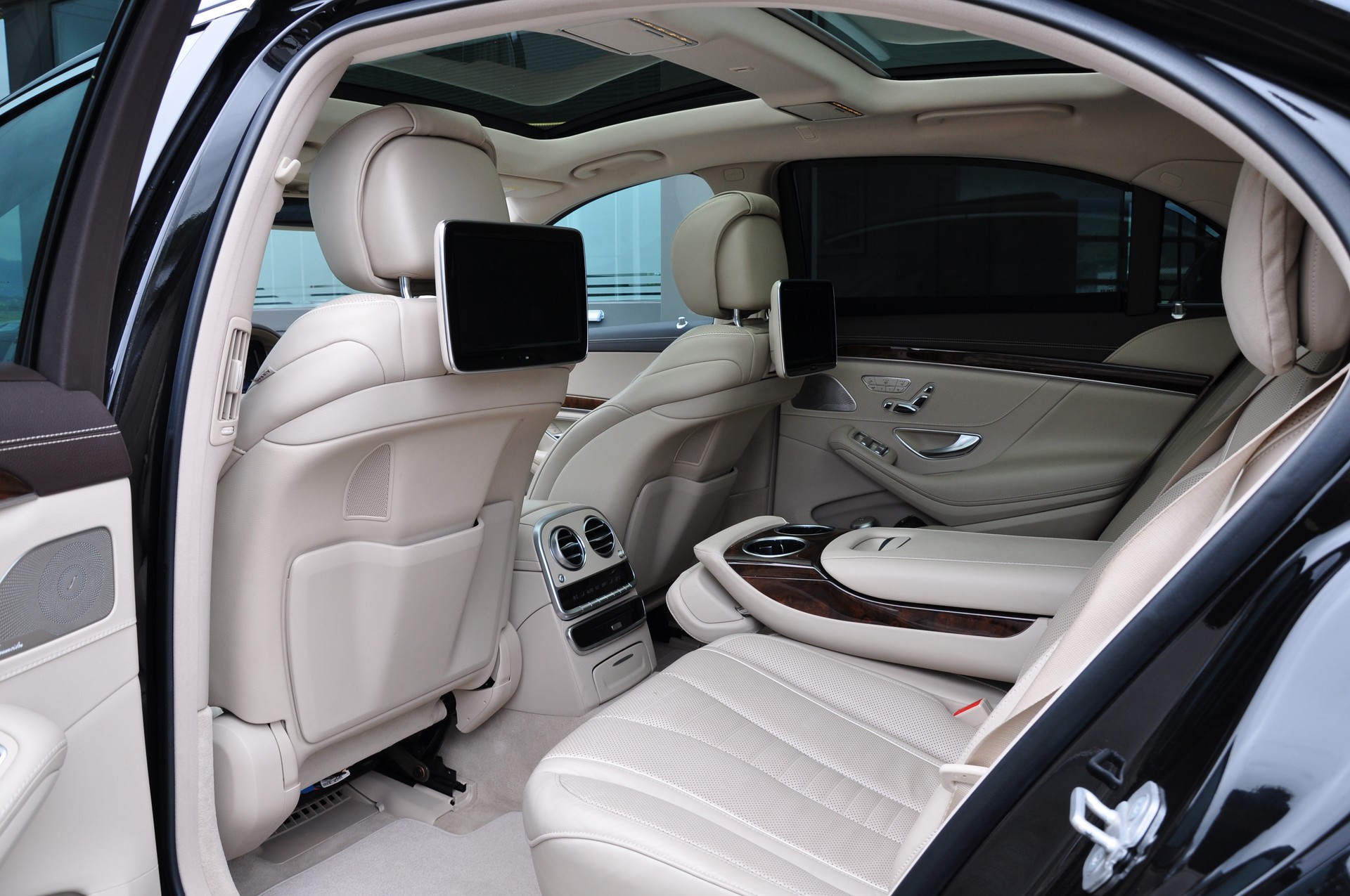 MERCEDES-BENZ S 350 d L 9G-Tronic-image-24
