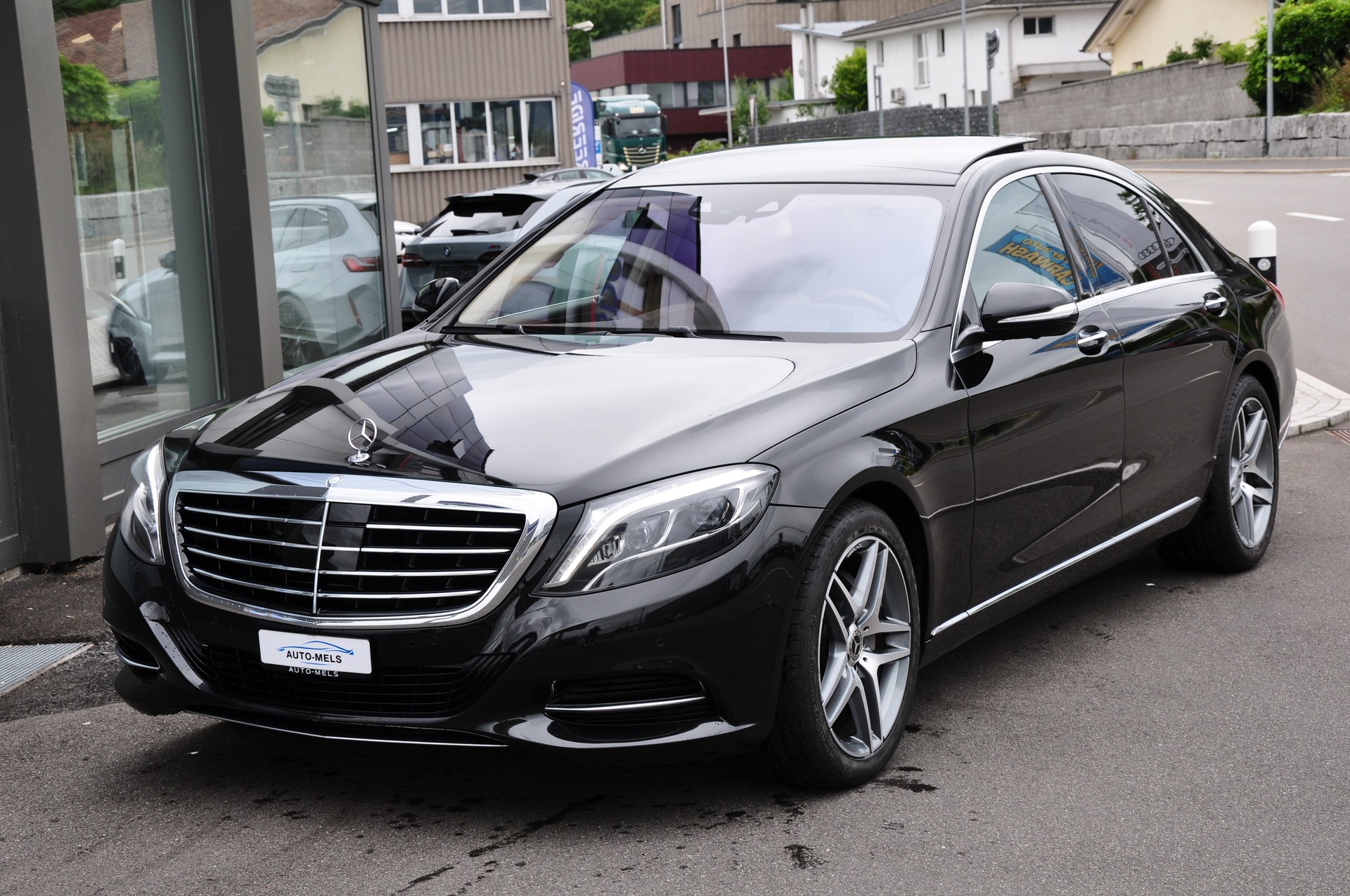 MERCEDES-BENZ S 350 d L 9G-Tronic-image-14