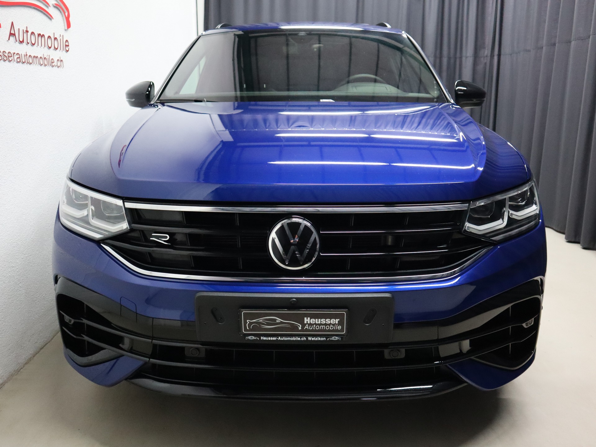 VW Tiguan 2.0TSI R Performance 4M DSG - Black Style - Panorama - Leder - Harman/Kardon - Head-Up - AHK - 360° Kamera - 320 PS-image-6