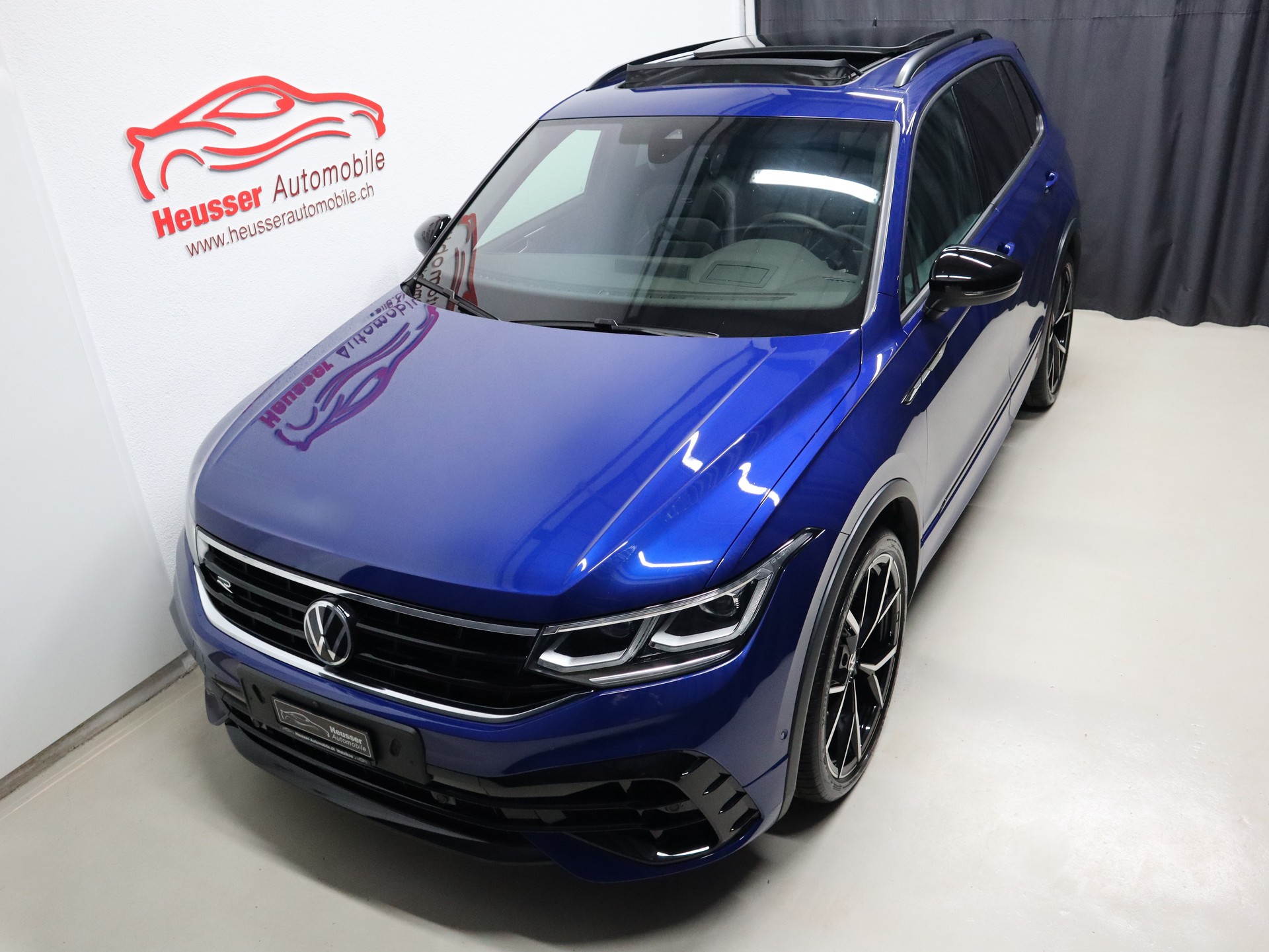 VW Tiguan 2.0TSI R Performance 4M DSG - Black Style - Panorama - Leder - Harman/Kardon - Head-Up - AHK - 360° Kamera - 320 PS-image-2