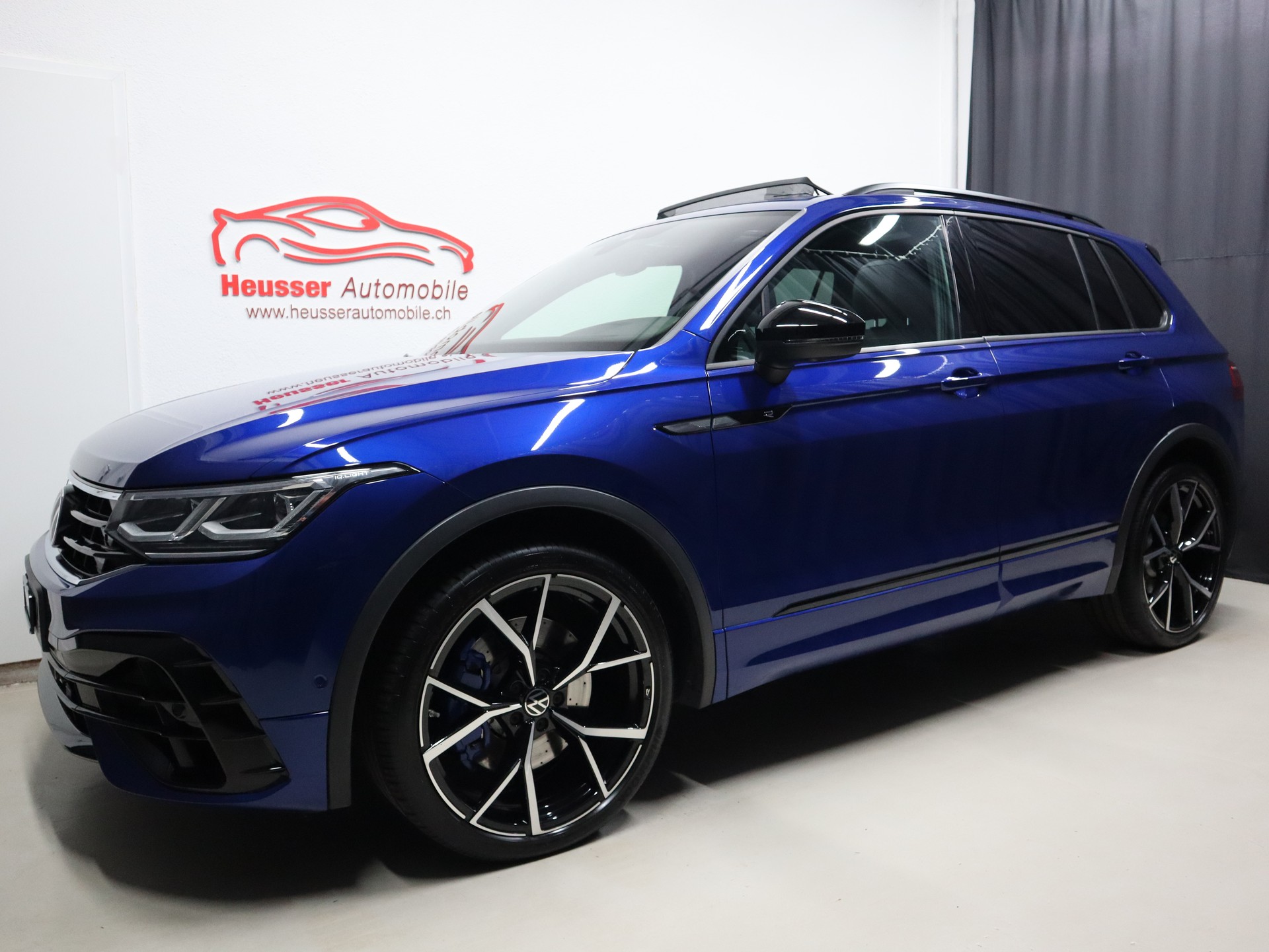 VW Tiguan 2.0TSI R Performance 4M DSG - Black Style - Panorama - Leder - Harman/Kardon - Head-Up - AHK - 360° Kamera - 320 PS-image-1