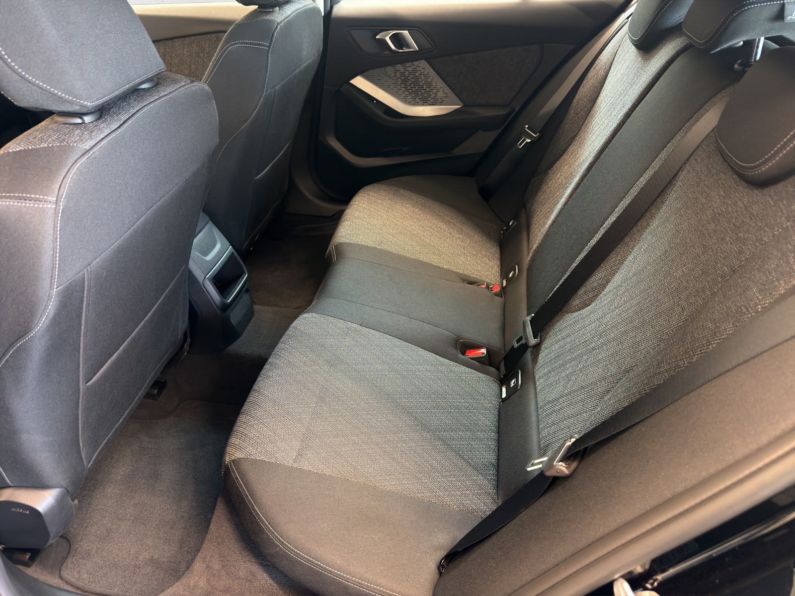 BMW 116 Steptronic-image-10