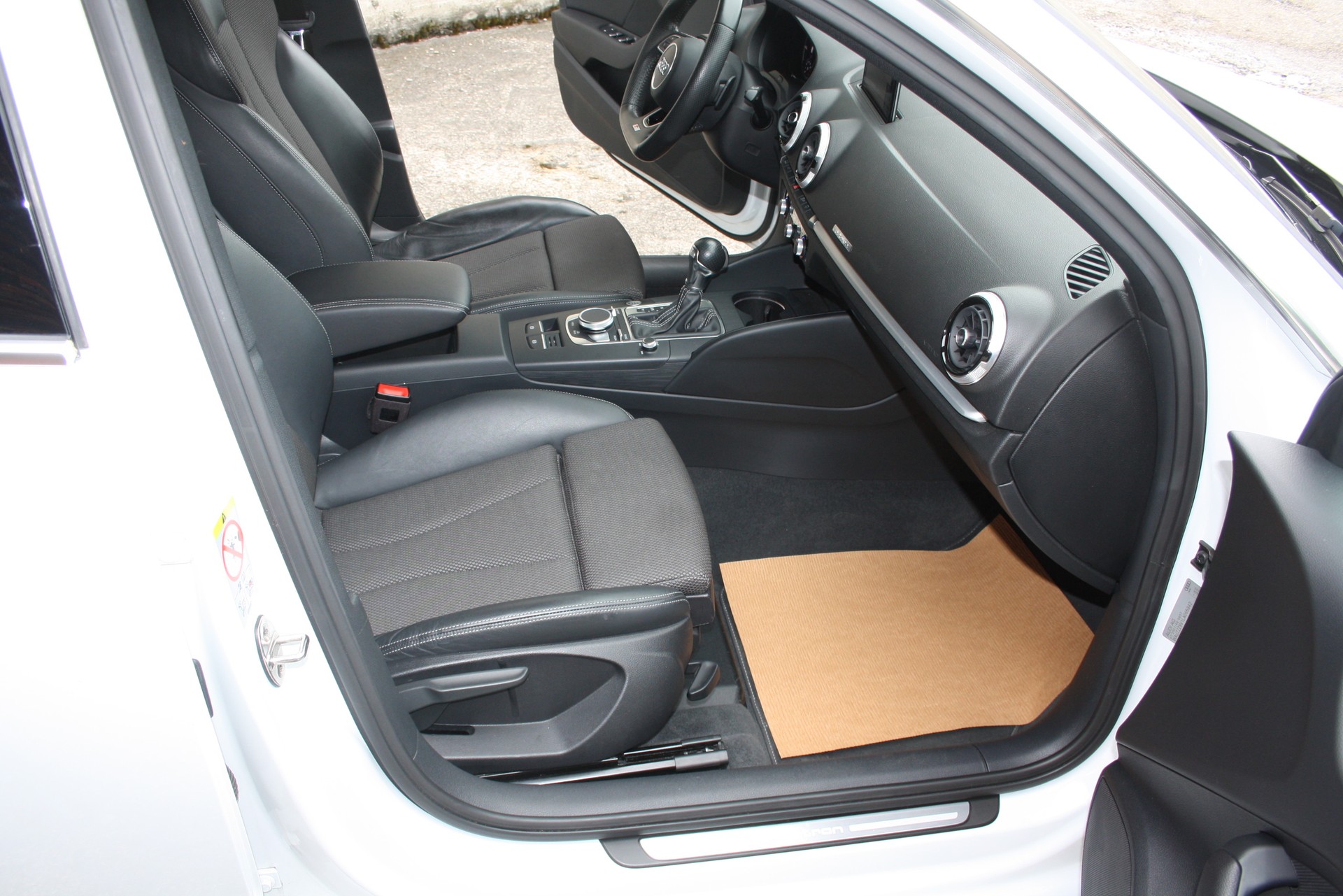 AUDI A3 Sportback 40 TFSI e-tron Sport S-tronic-image-12