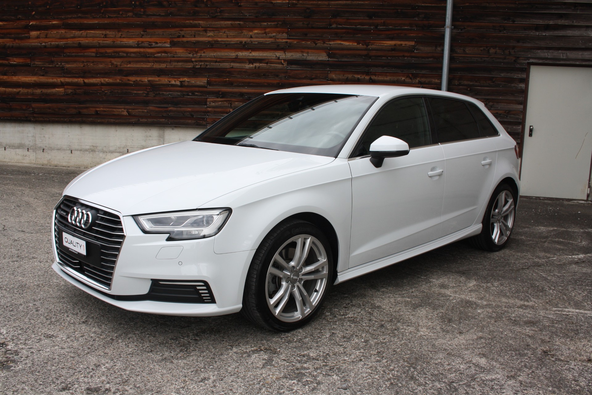 AUDI A3 Sportback 40 TFSI e-tron Sport S-tronic-image-2