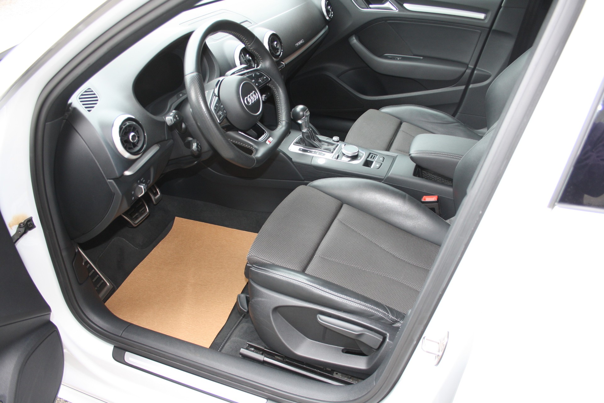 AUDI A3 Sportback 40 TFSI e-tron Sport S-tronic-image-7